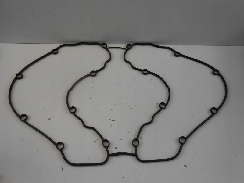 CLIO I 2 016V USZCZELKA POKRYWY ZAWOROW 7701040740