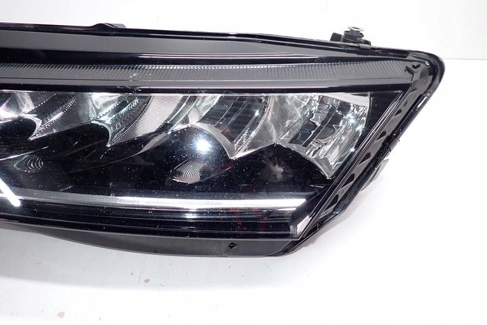 SKODA OCTAVIA IV CRYSTAL LIGHTING 19-23 reflektor left light left 5E4941015