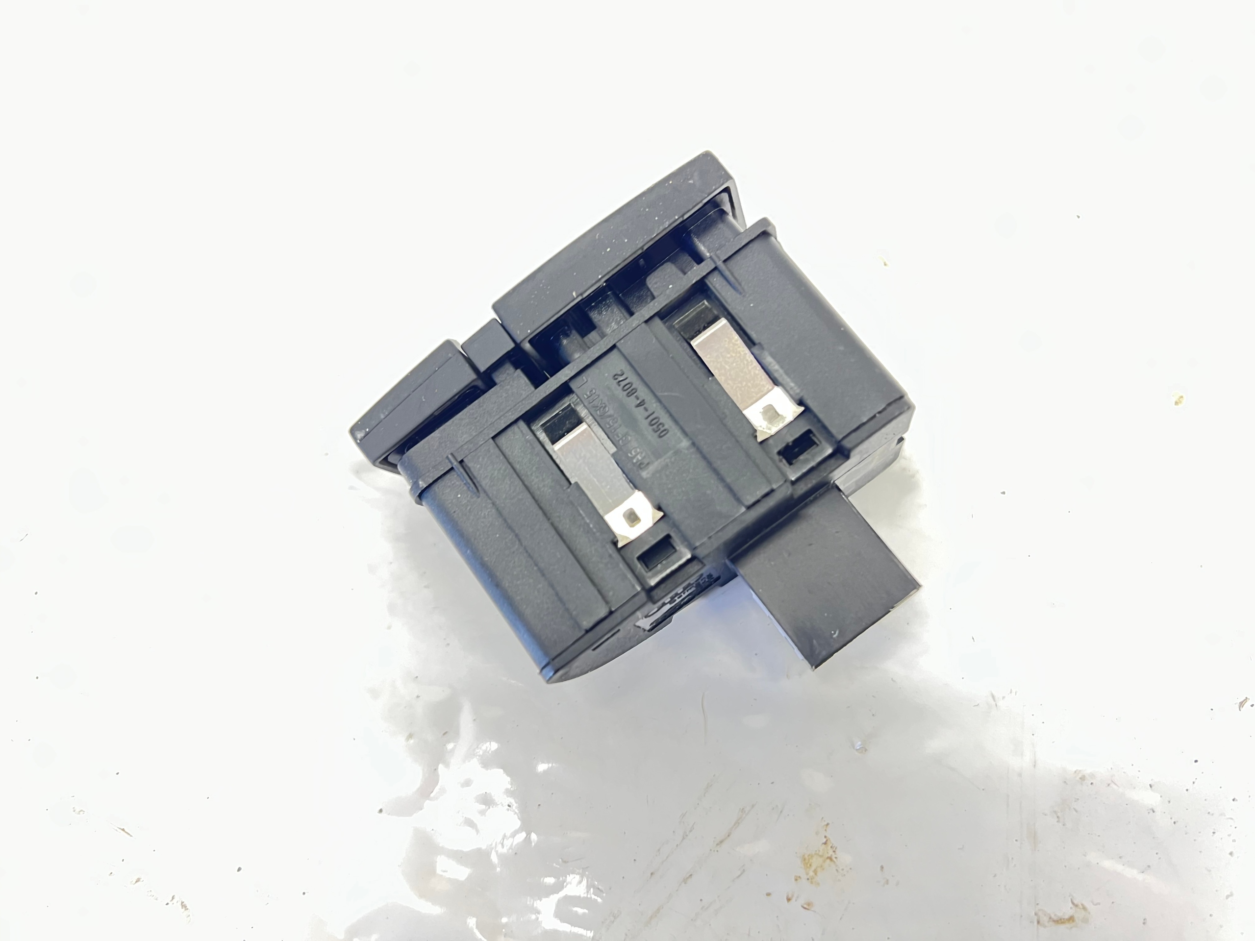 button opening control switch passenger compartments AUDI Q7 4L 4L1927227 original
