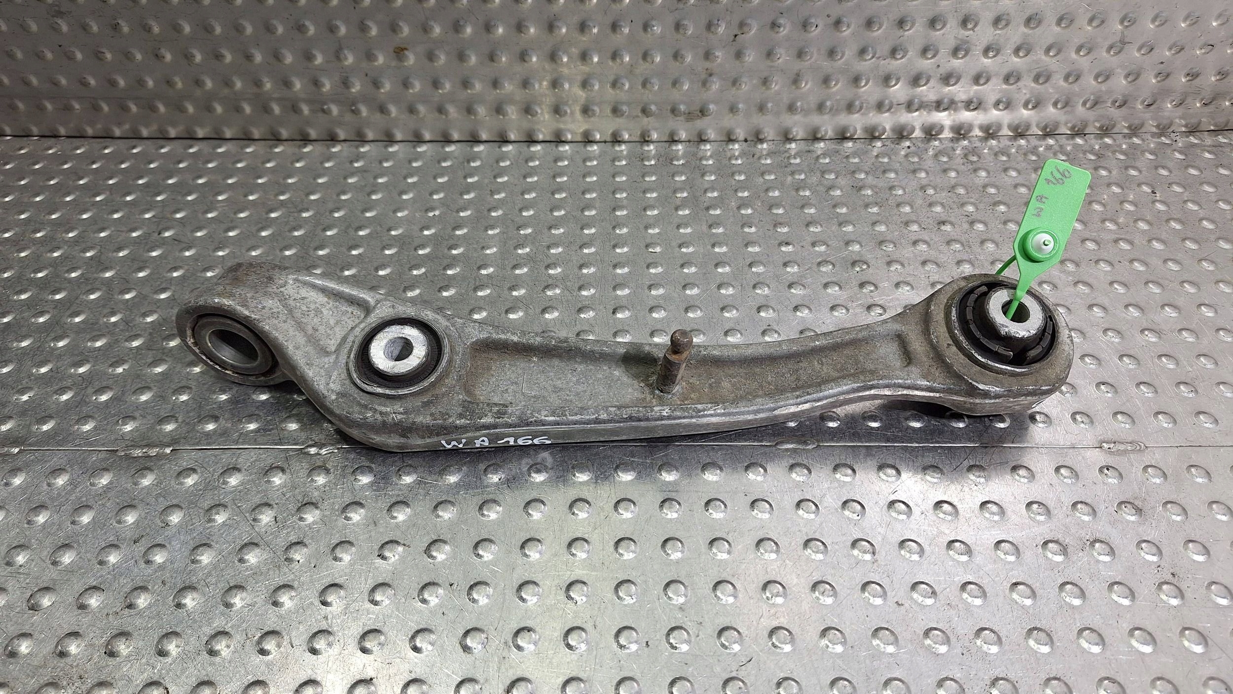 arm left front 8K0407155C AUDI A4 B8 A5 8T A7 A6 C7 Q5 8R PORSCHE MACAN