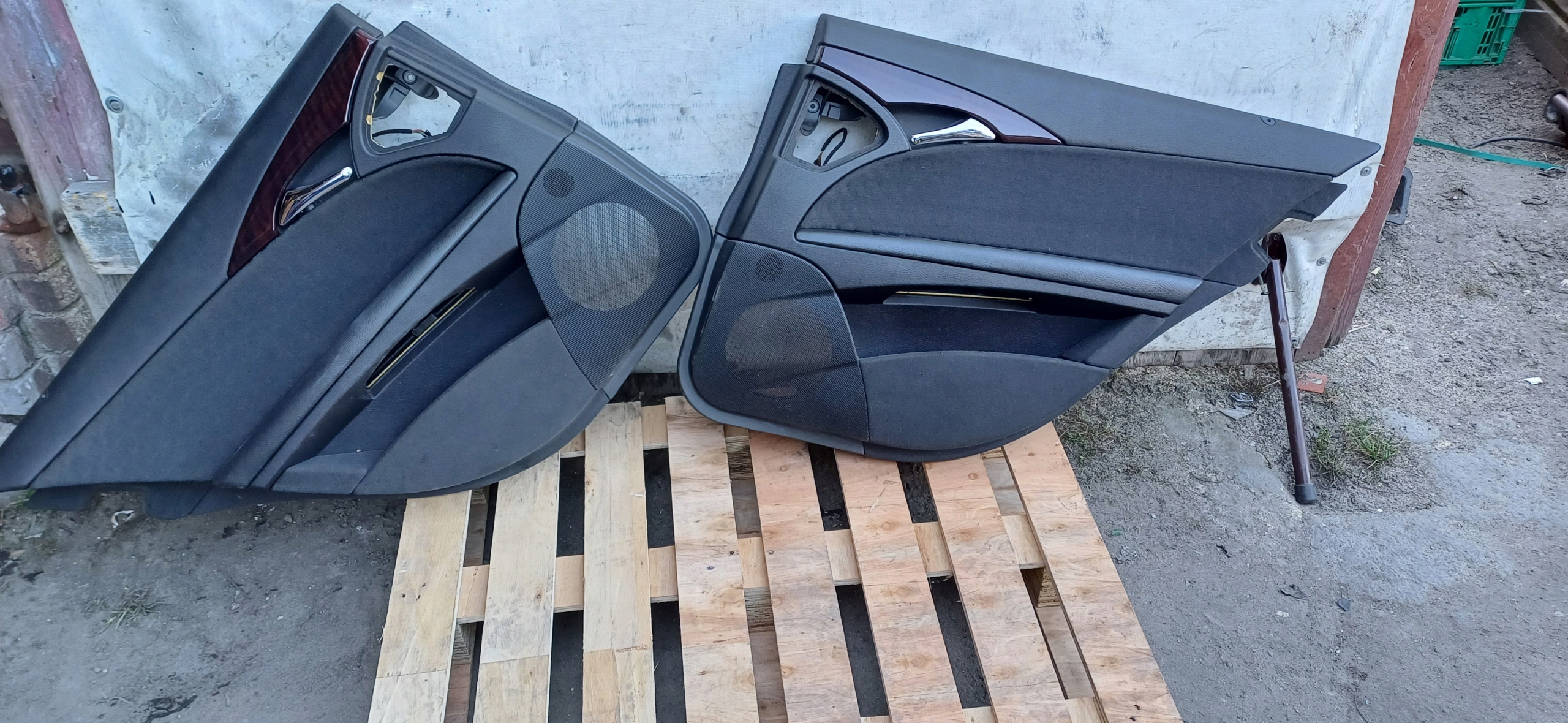 MERCEDES W211 side upholstery right rear part sedan