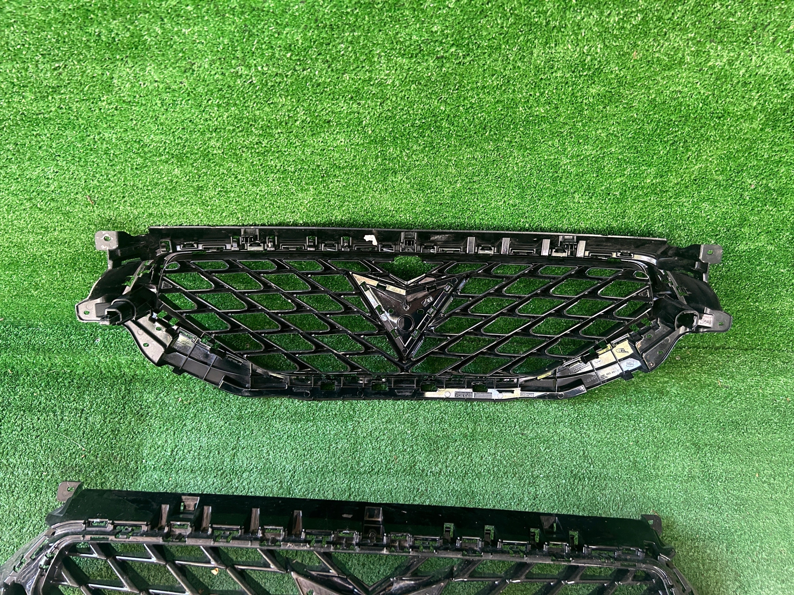 Cupra Formentor grill grille front 5FF853651C