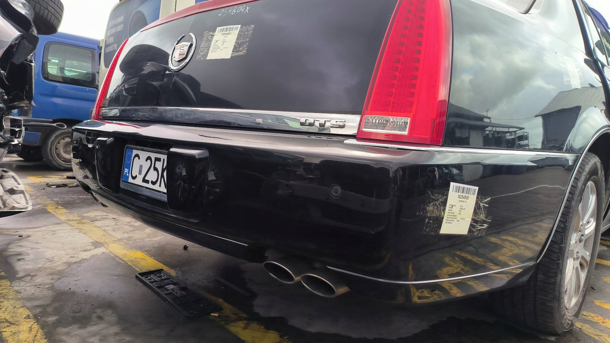 Stoßstange heck U8555 CADILLAC DTS