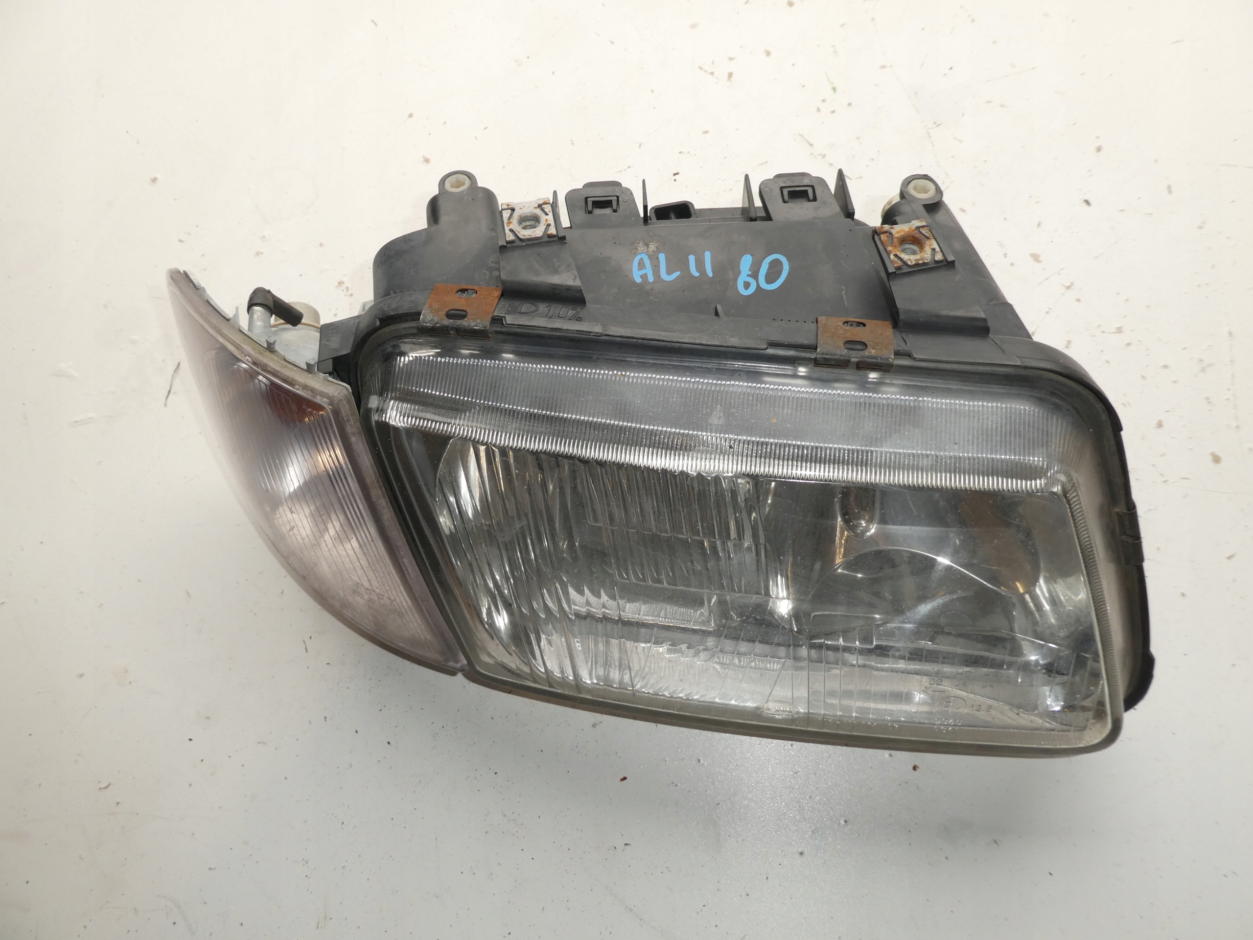 light front right AUDI A3 8P 96350600