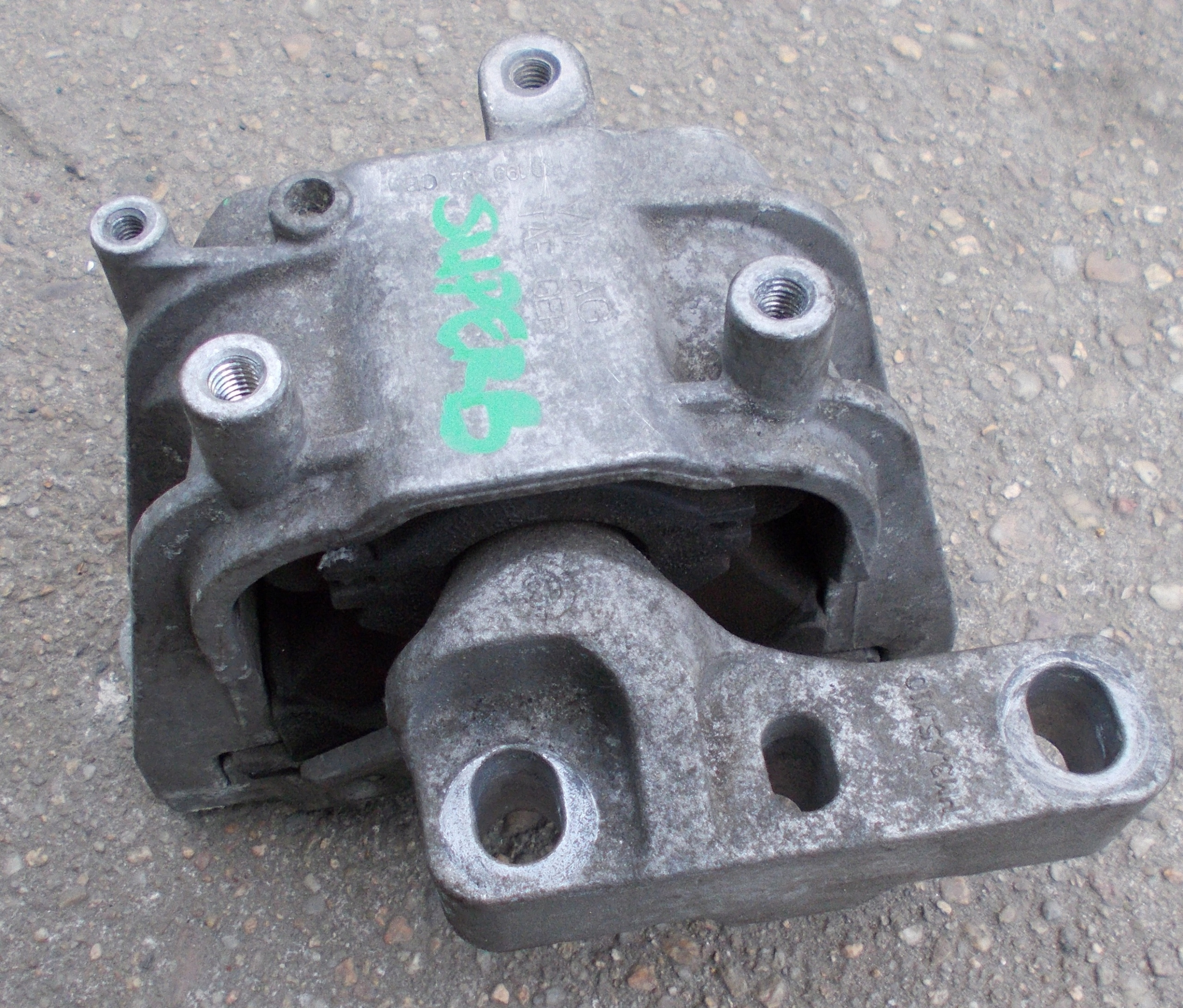 SKODA SUPERB KOMBI 2.0 TDI 13R engine mount 1K0199262CB