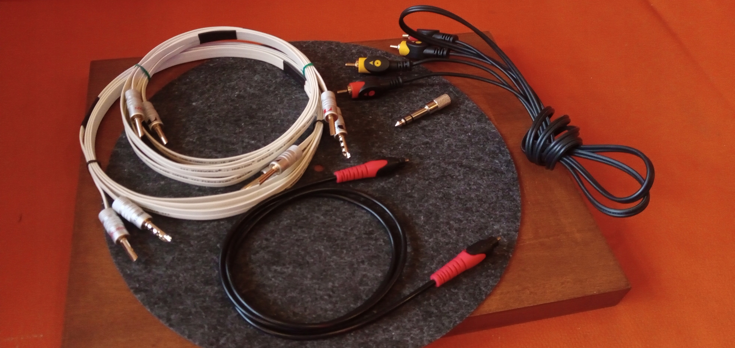 WILSON RAPTOR 5 WHITE ŚWIETNE KOLUMNY + KABLE OFC Moc muzyczna PMPO 150 W