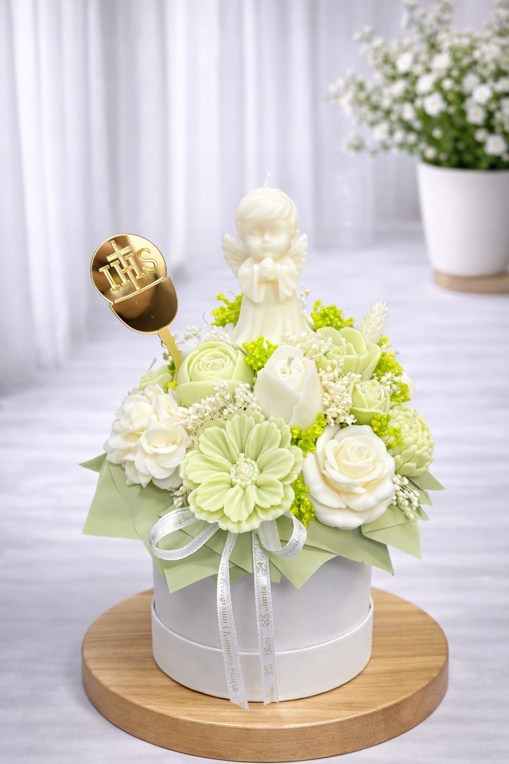 Dárek na svaté přijímání, sójové svíčky, dárek, kytice ze svíček, věčná kytice