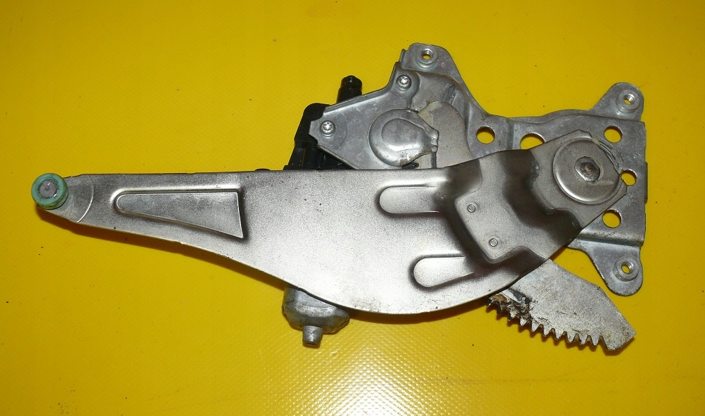window regulator right rear part SUZUKI SX4 SX-4 and HB