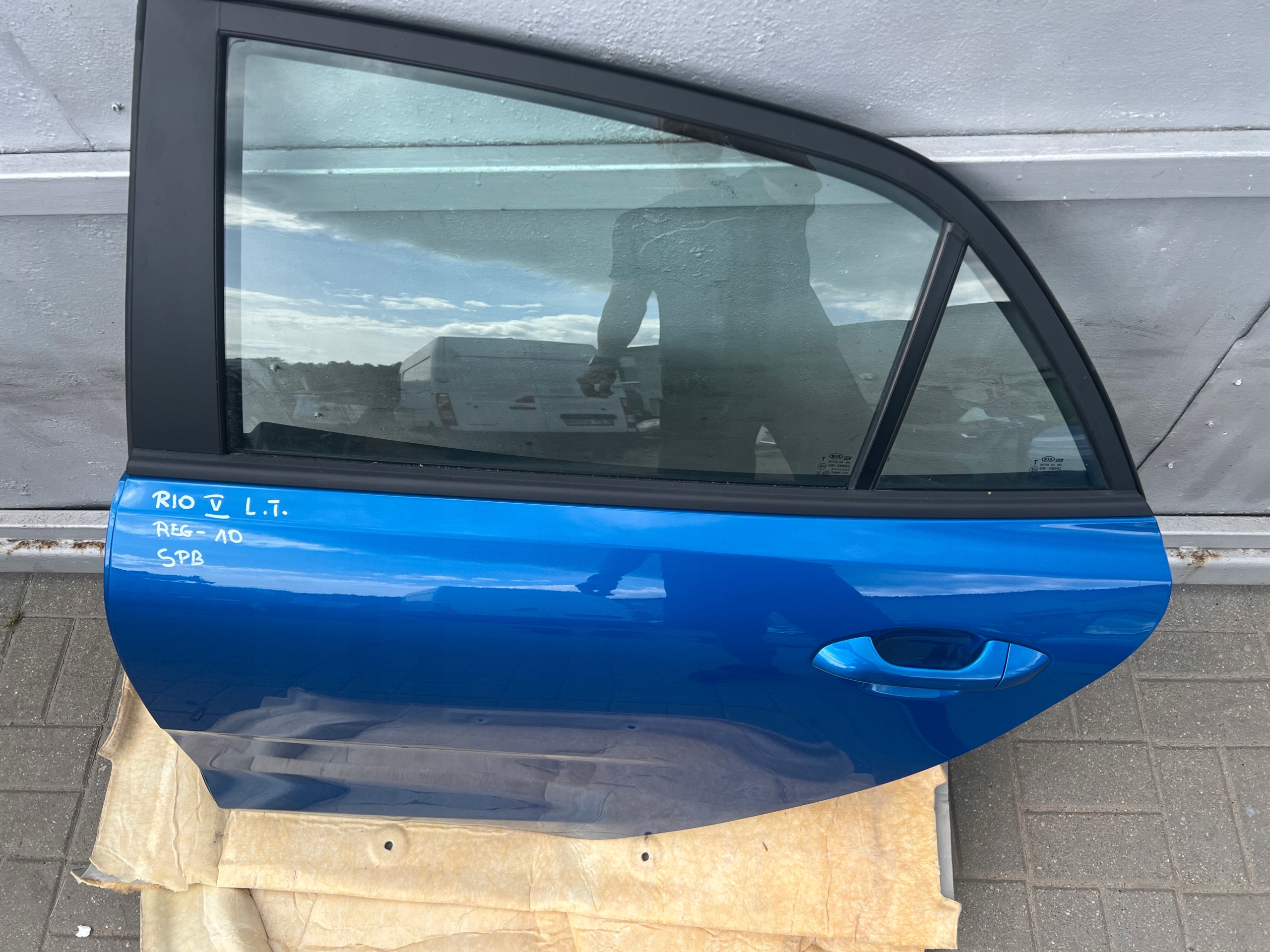 дверь kia RIO IV V 2021 Цвет