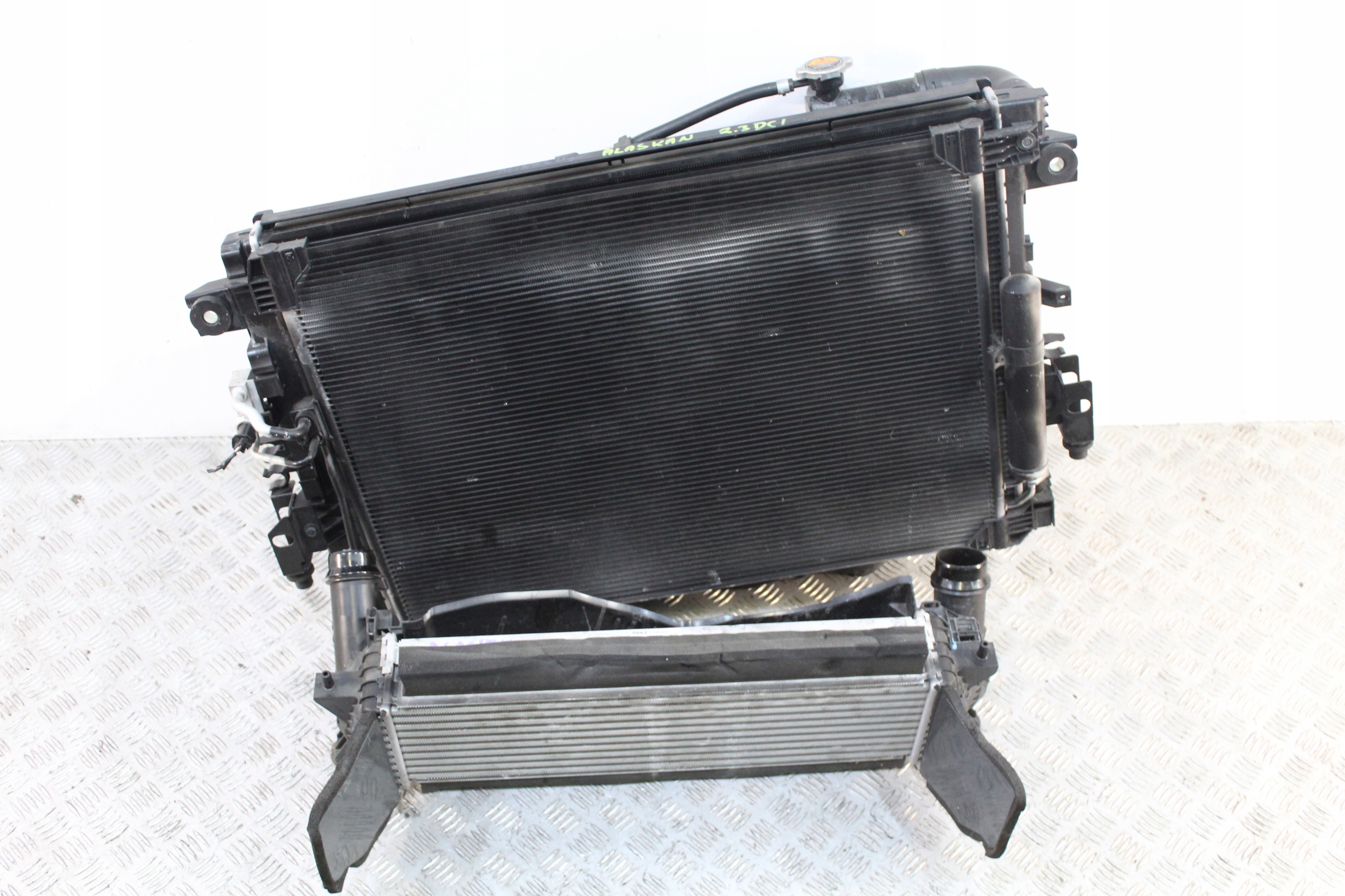 support panel for radiators radiator RENAULT ALASKAN