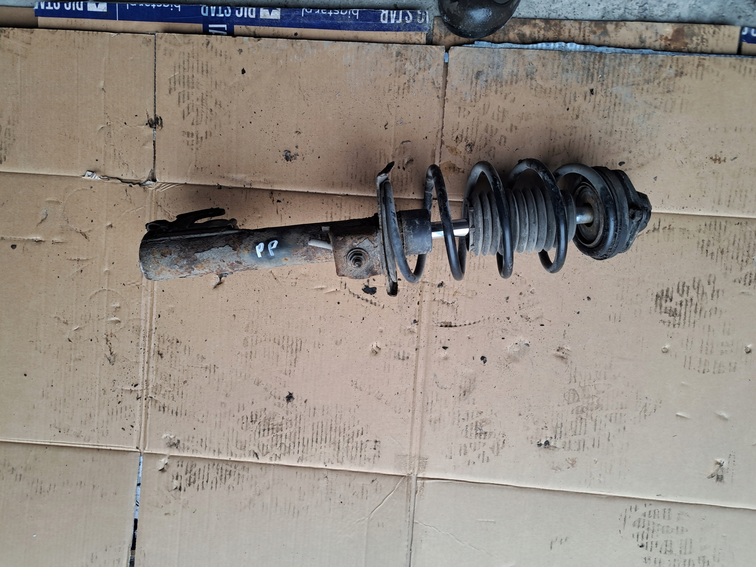 shock absorber right front MERCEDES A-KLASA W169 2.0 CDI