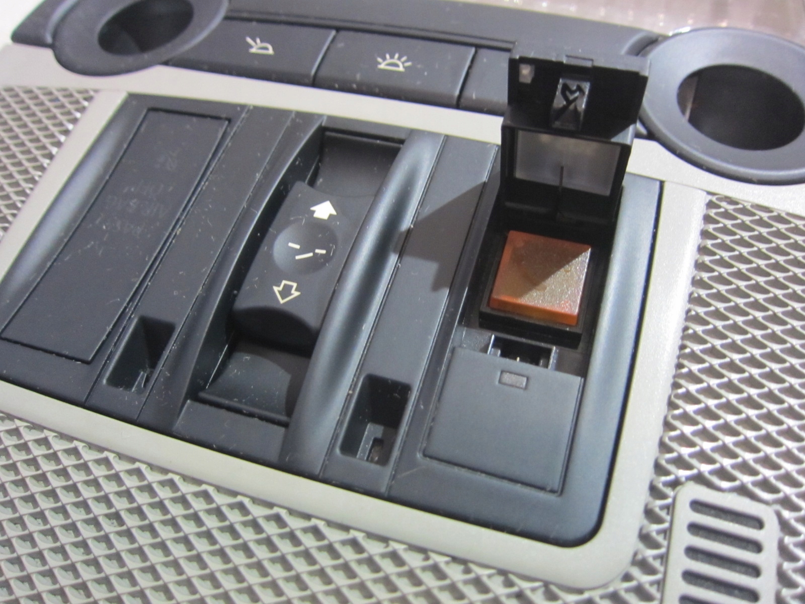 BMW X5 E70 vezérlö panel DACHU 9183038 szürke
