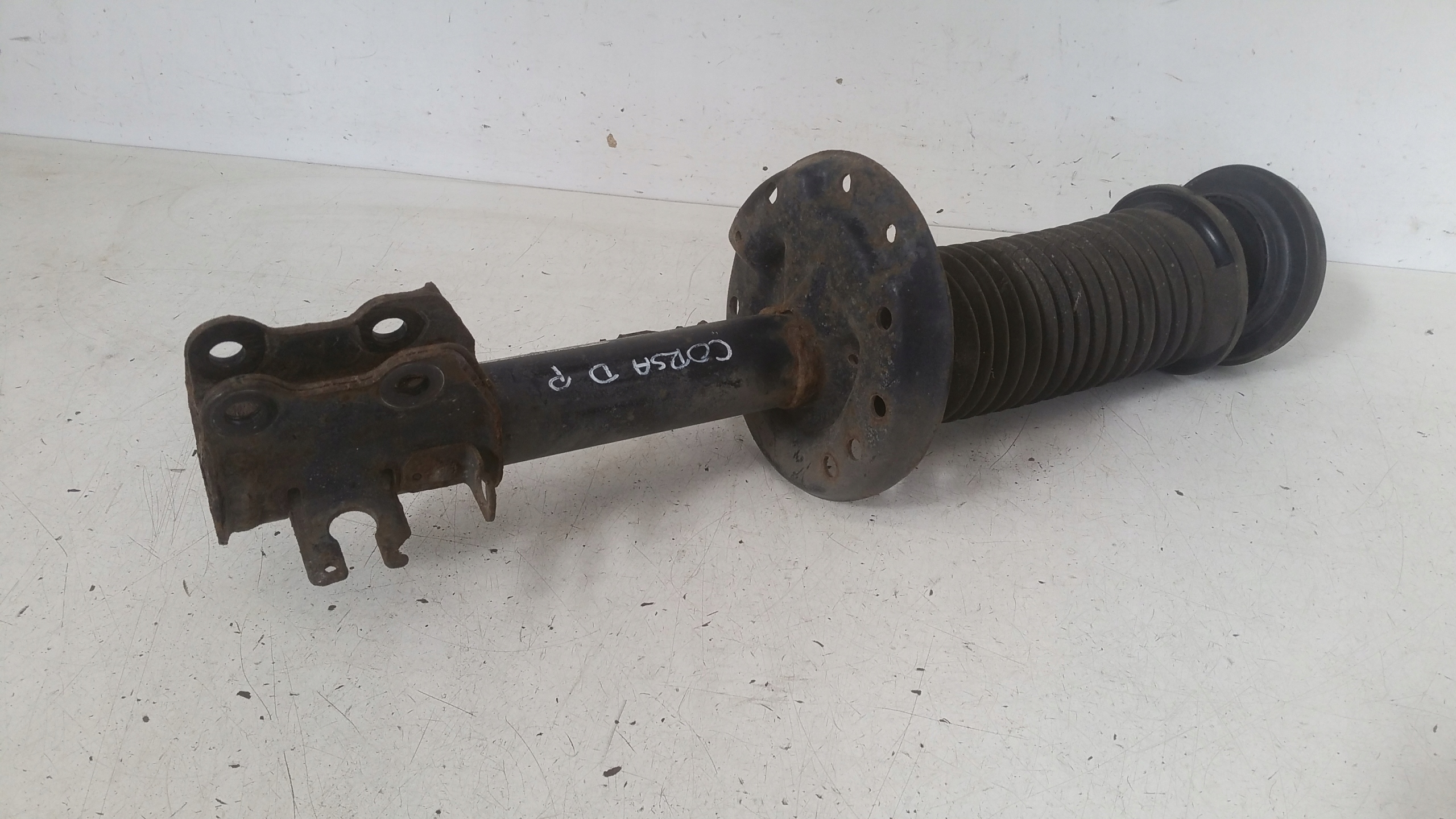 shock absorbers front para 1,2 13214353 Opel Corsa D LIFT