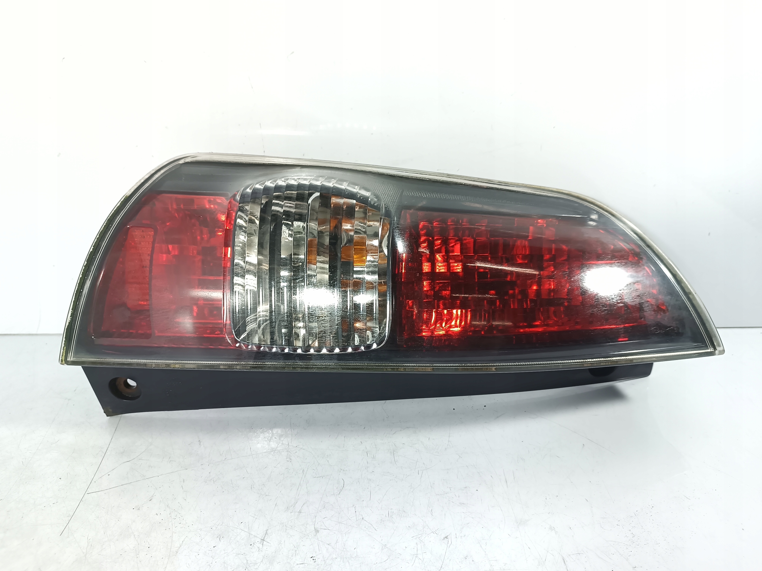 DAIHATSU SIRION II 2 05-13 light rear rear part left