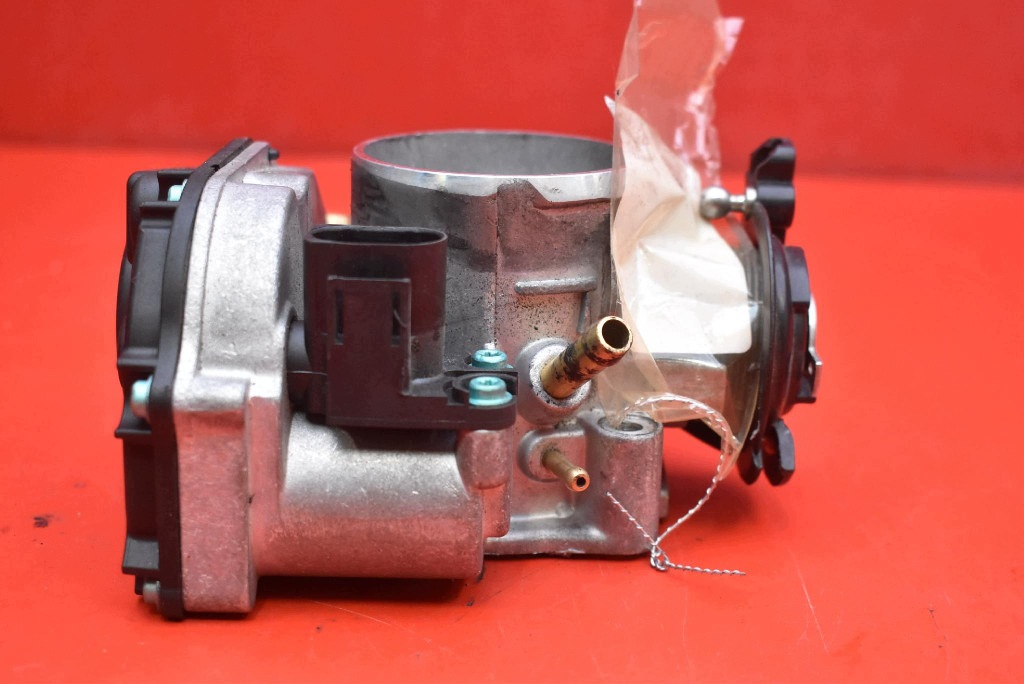 Drosselklappenstellmotor HTVW-005 AUDI A4 B5 1.8 20V 125 KM 94-99