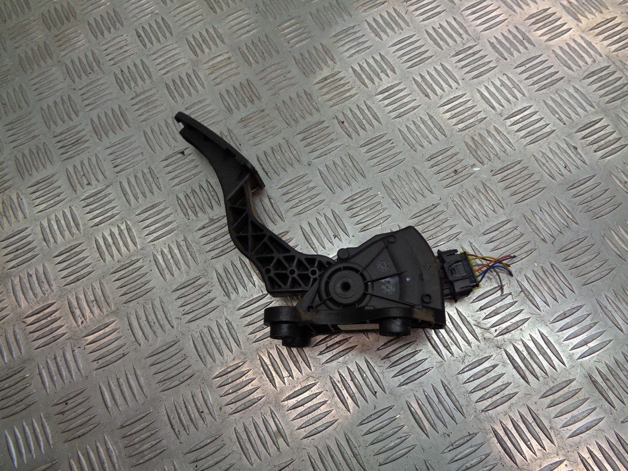 POTENCJOMETR GAZU KIA CEED I 1.6 CRDI