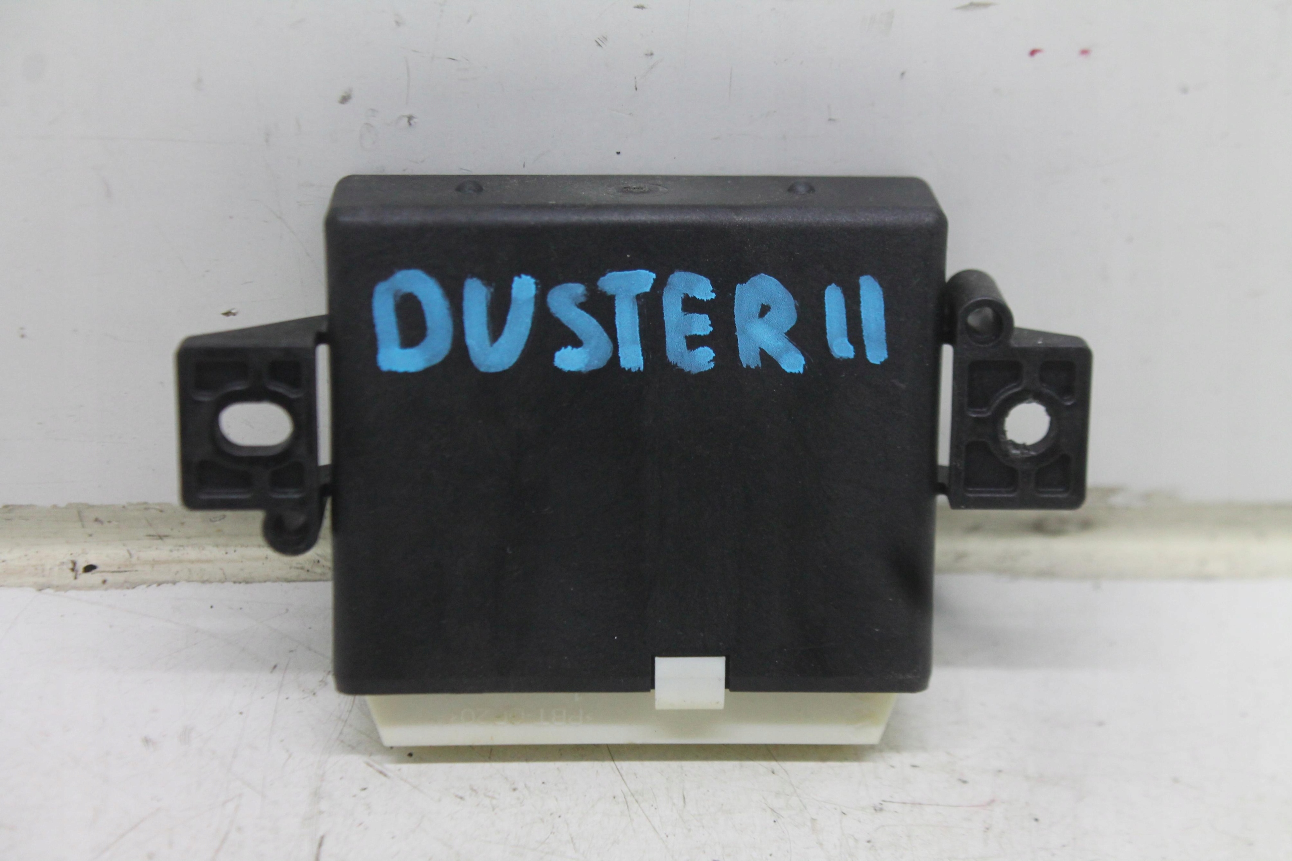 module control unit PDC 284476268R DACIA DUSTER II 17-24