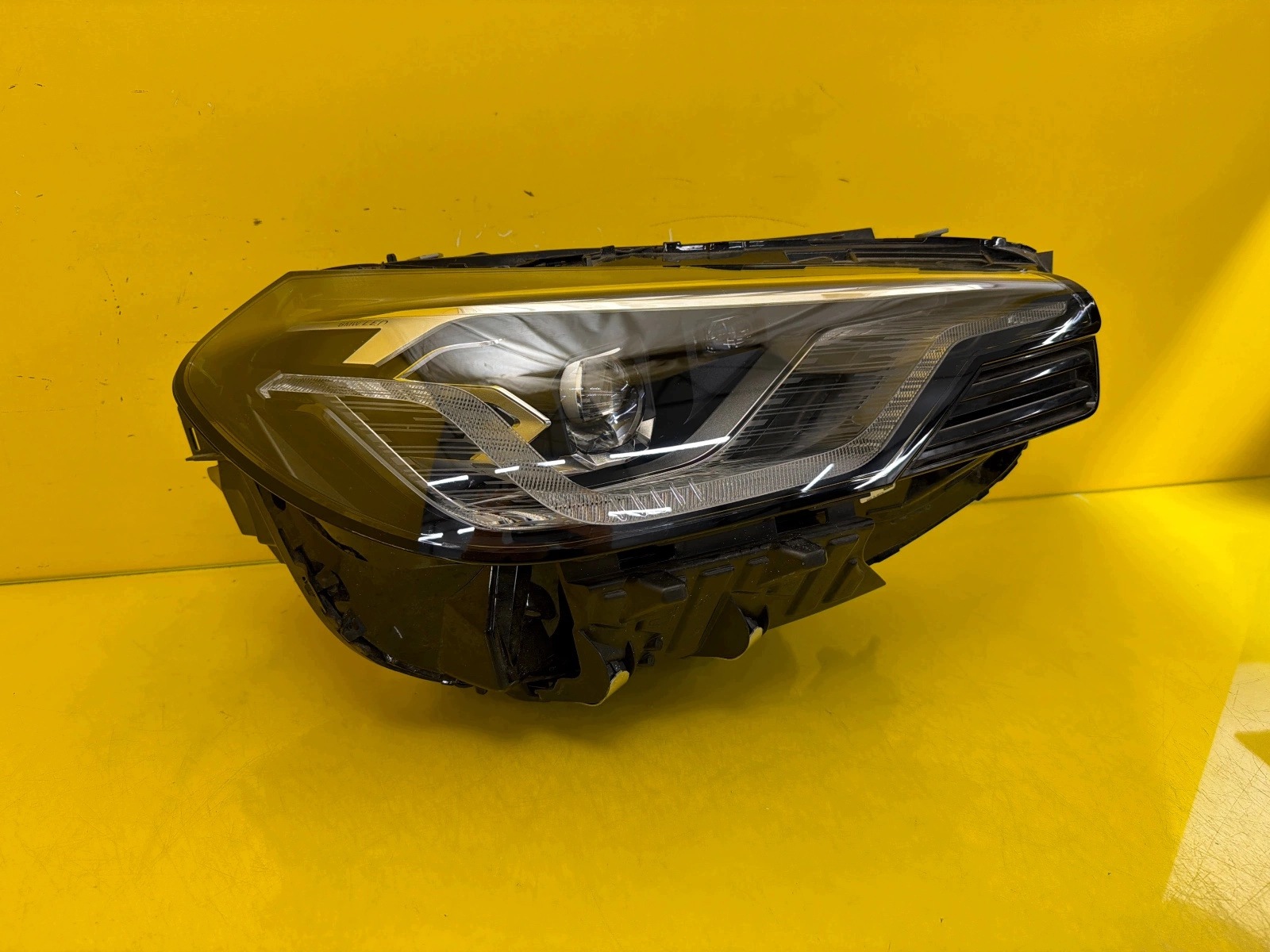 light right BMW 2 G42 M2 Coupe Full Led 9501488-04