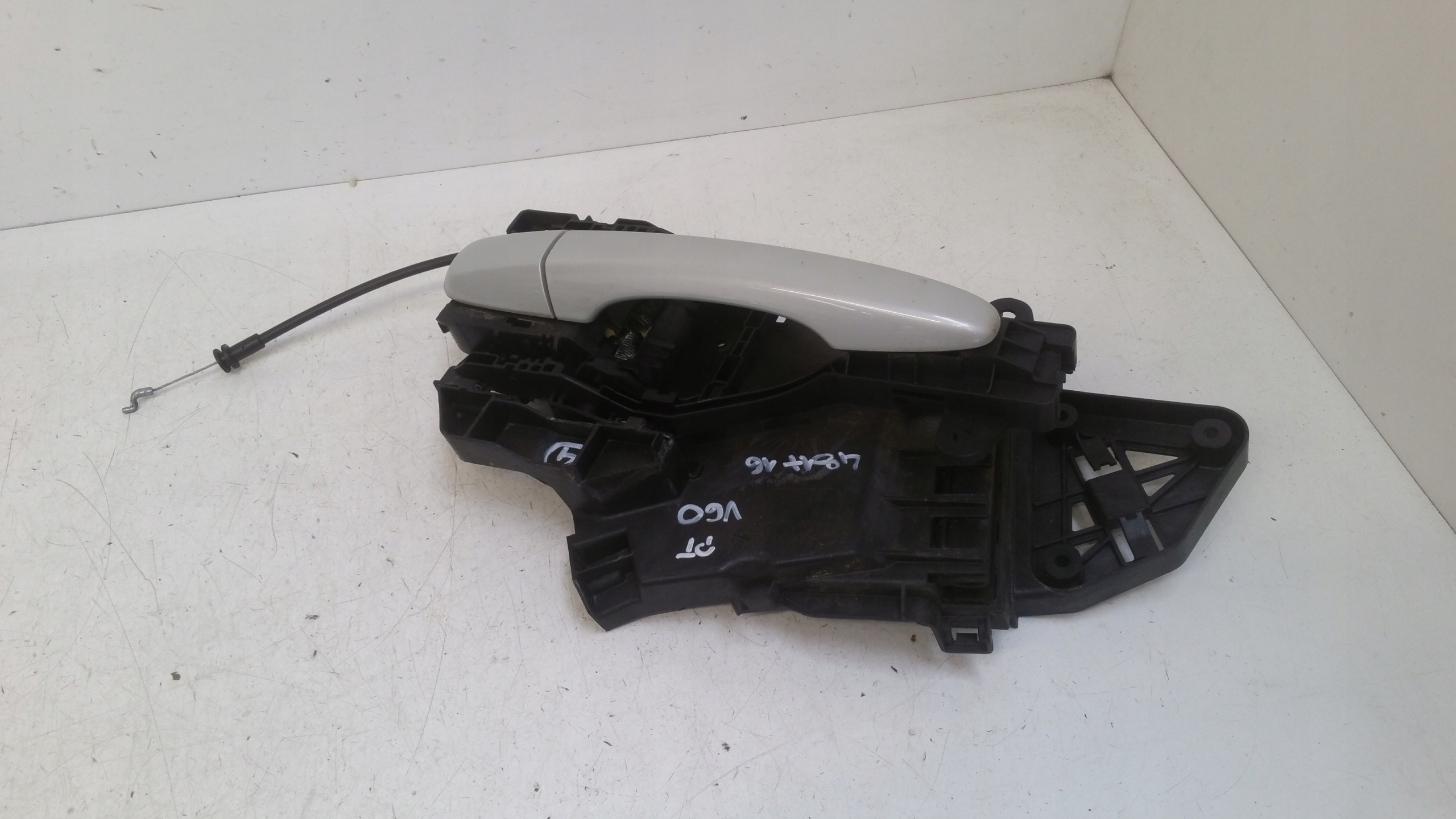 handle right rear part 30784317 Volvo V60