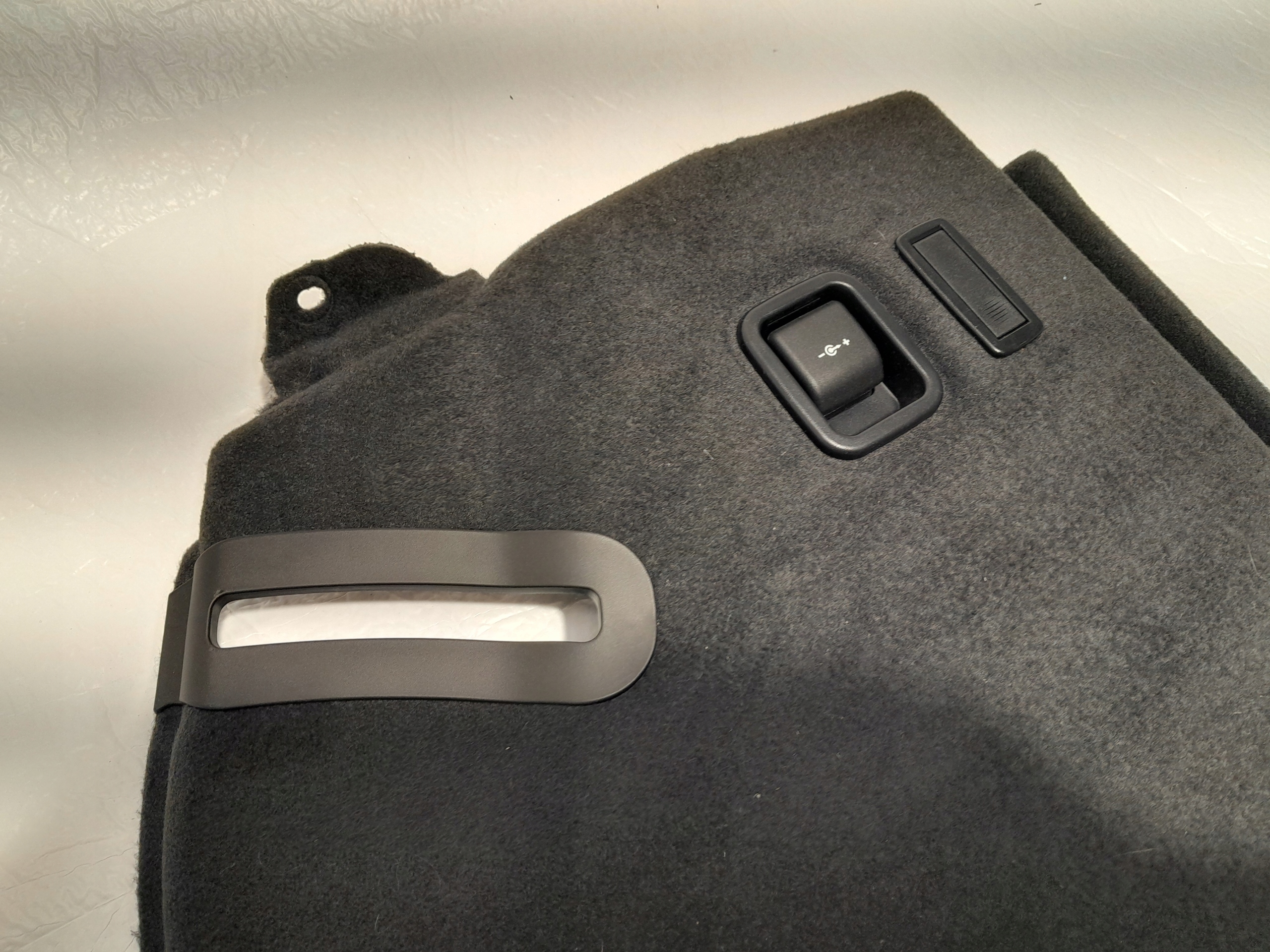 BMW X3 G01 LCI boot upholstery right 7452458