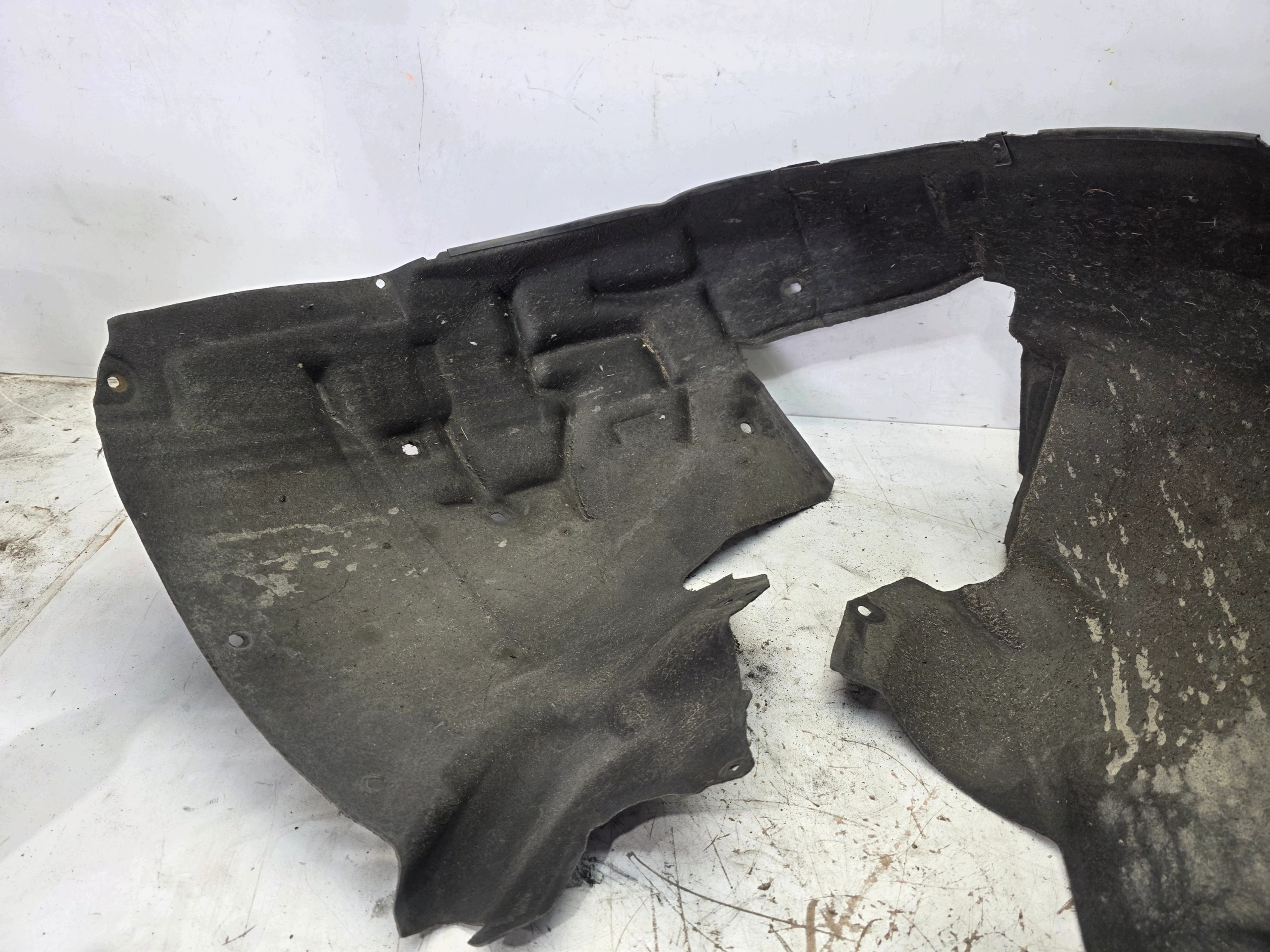 mudguard left front MATERIALOWE AUDI A4 B8 8K0821171G 1/26 OK