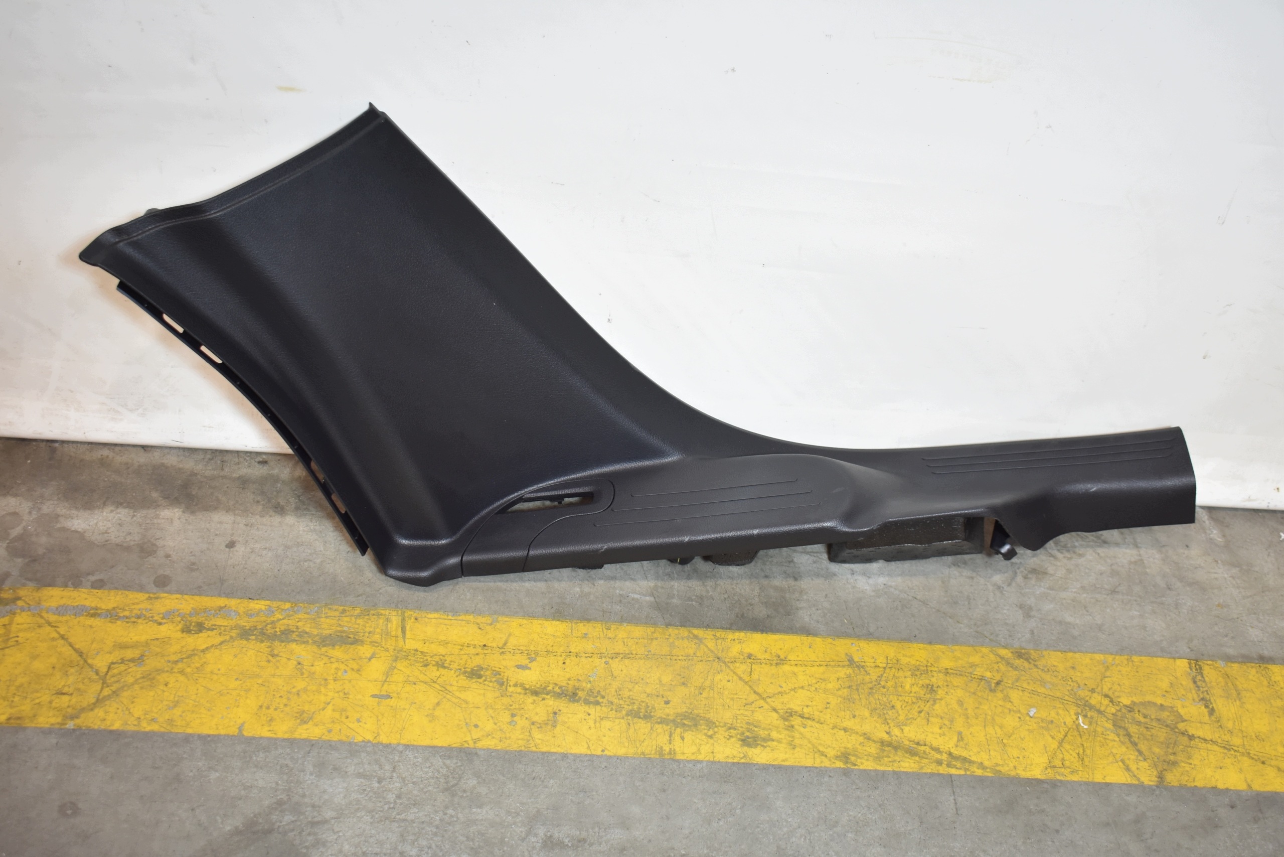 IDEALNA cover cap threshold rear part rear left MERCEDES GLB X247 1