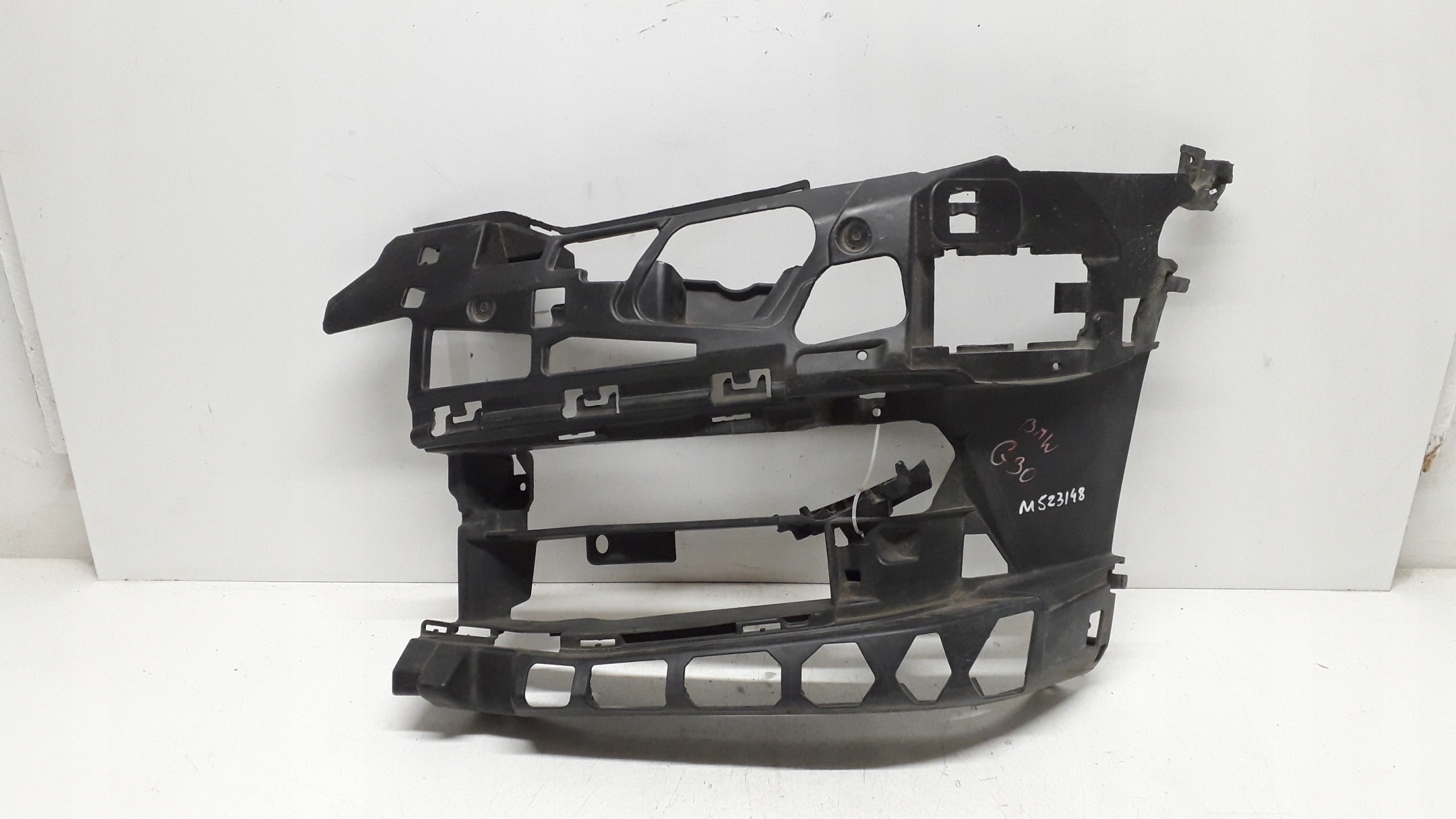 BMW 5 G30 G31 ŚLIZG ZDERZAKA LEWY PRZÓD 7385345