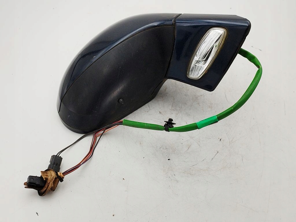 Peugeot 308 and T7 mirror right el. KPSC 8 PIN