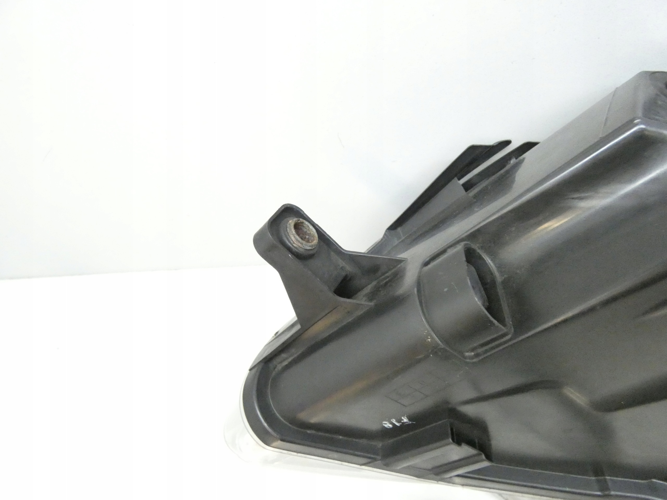 light right front front VW PASSAT B6 05-10 3C0941006Q original complete