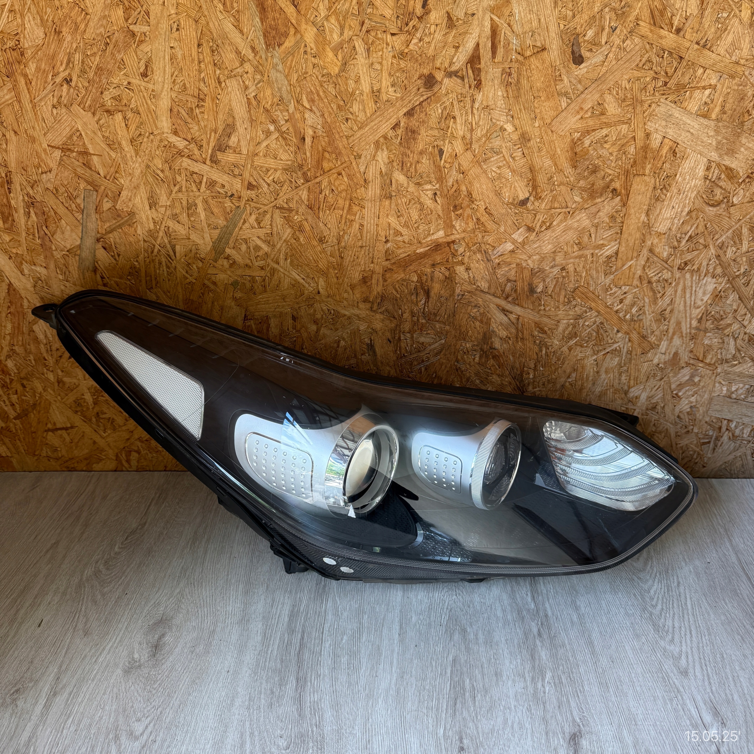 light front right KIA SPORTAGE IV LED 92102-F1010