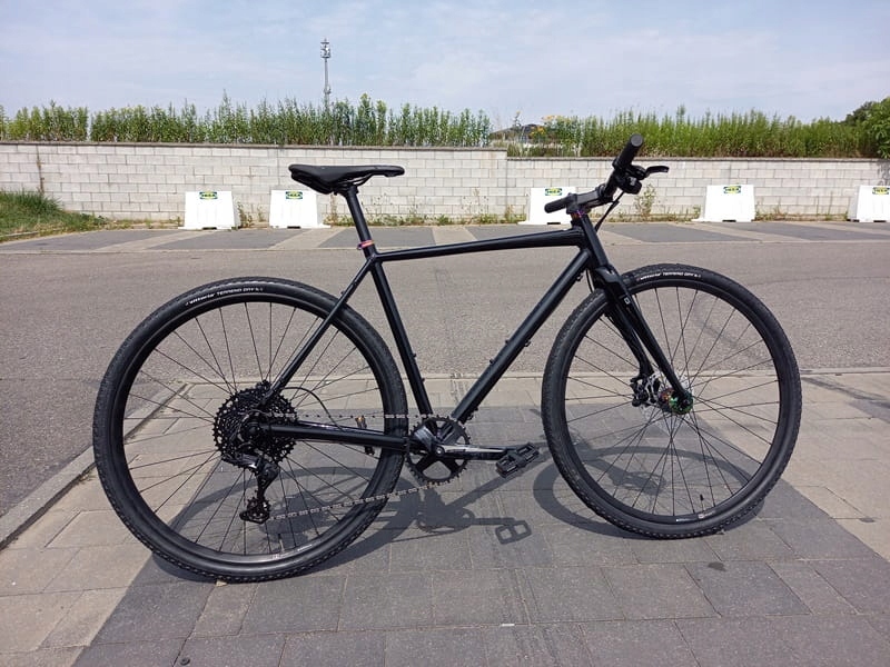 Octane One Gridd Flat Black Rozmiar XL Rozmiar ramy brak informacji