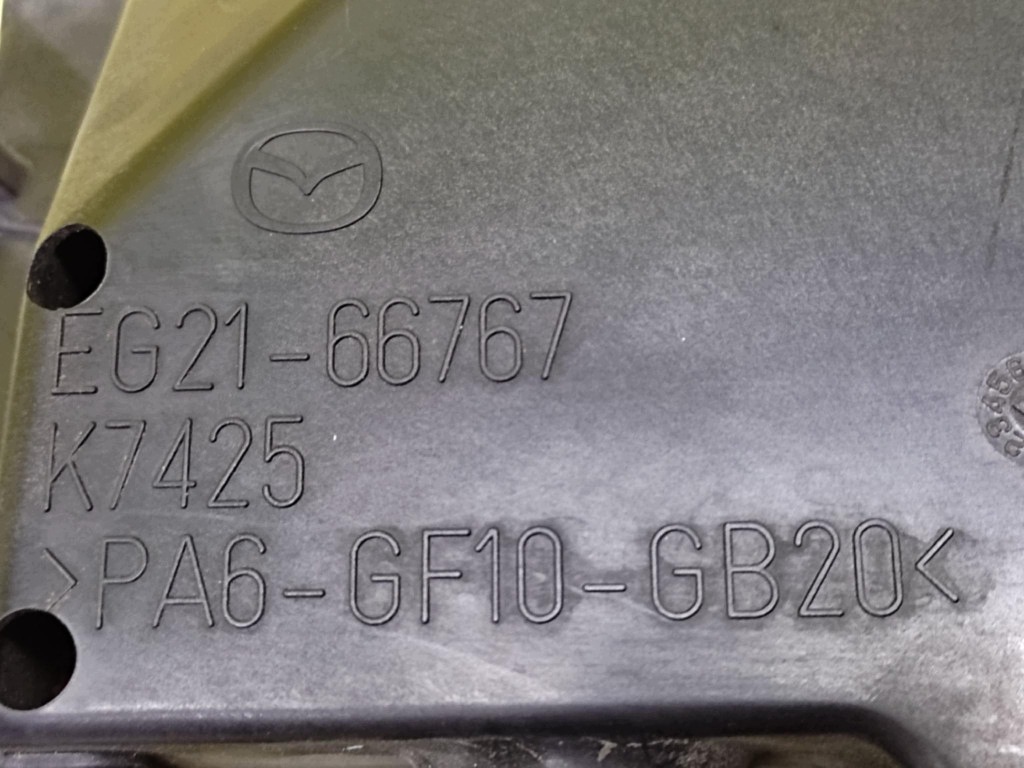 MAZDA CX-7 2.3 fuse box BP4K66765