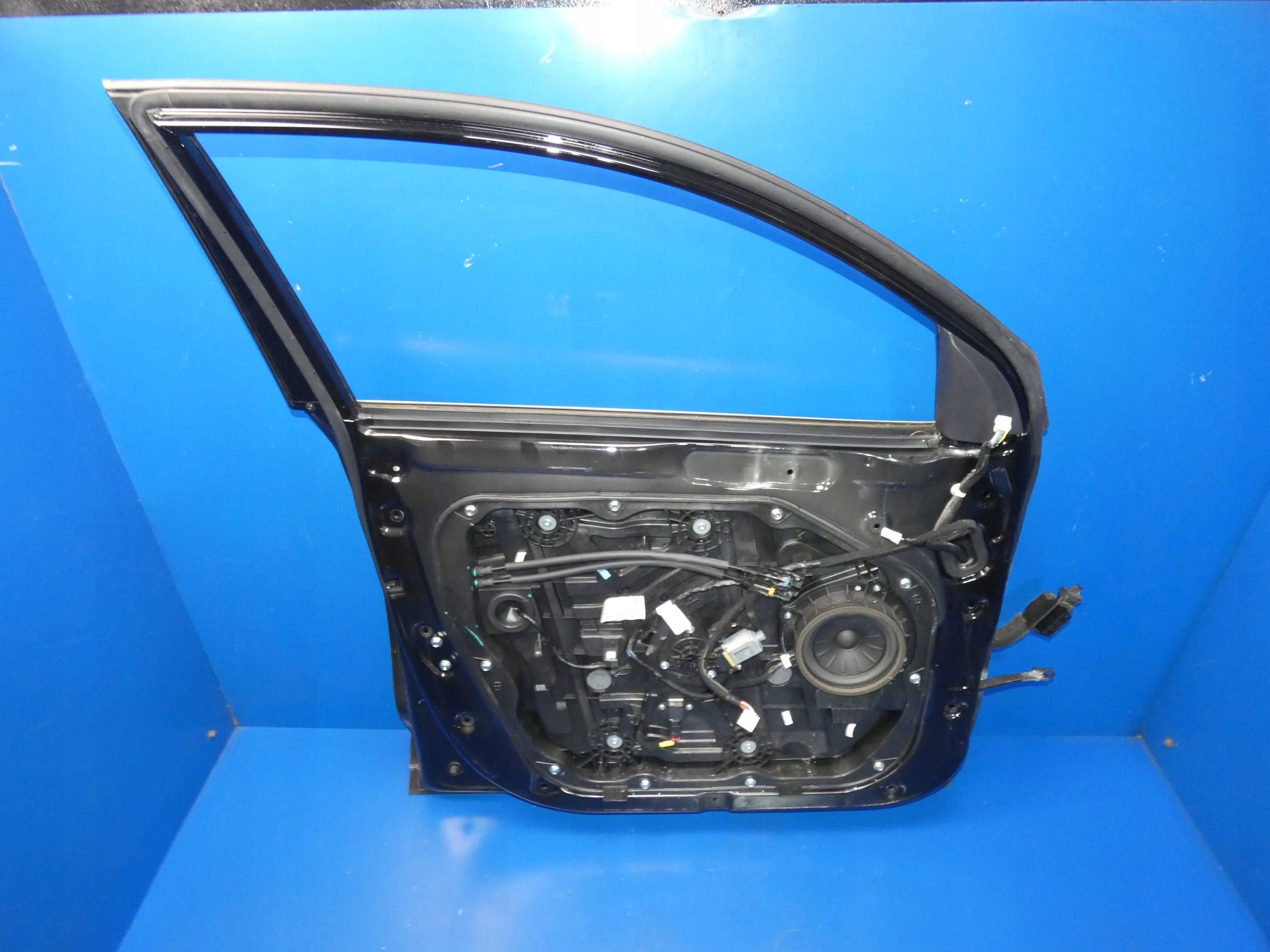 HYUNDAI TUCSON III dveře levý předek přední PAE