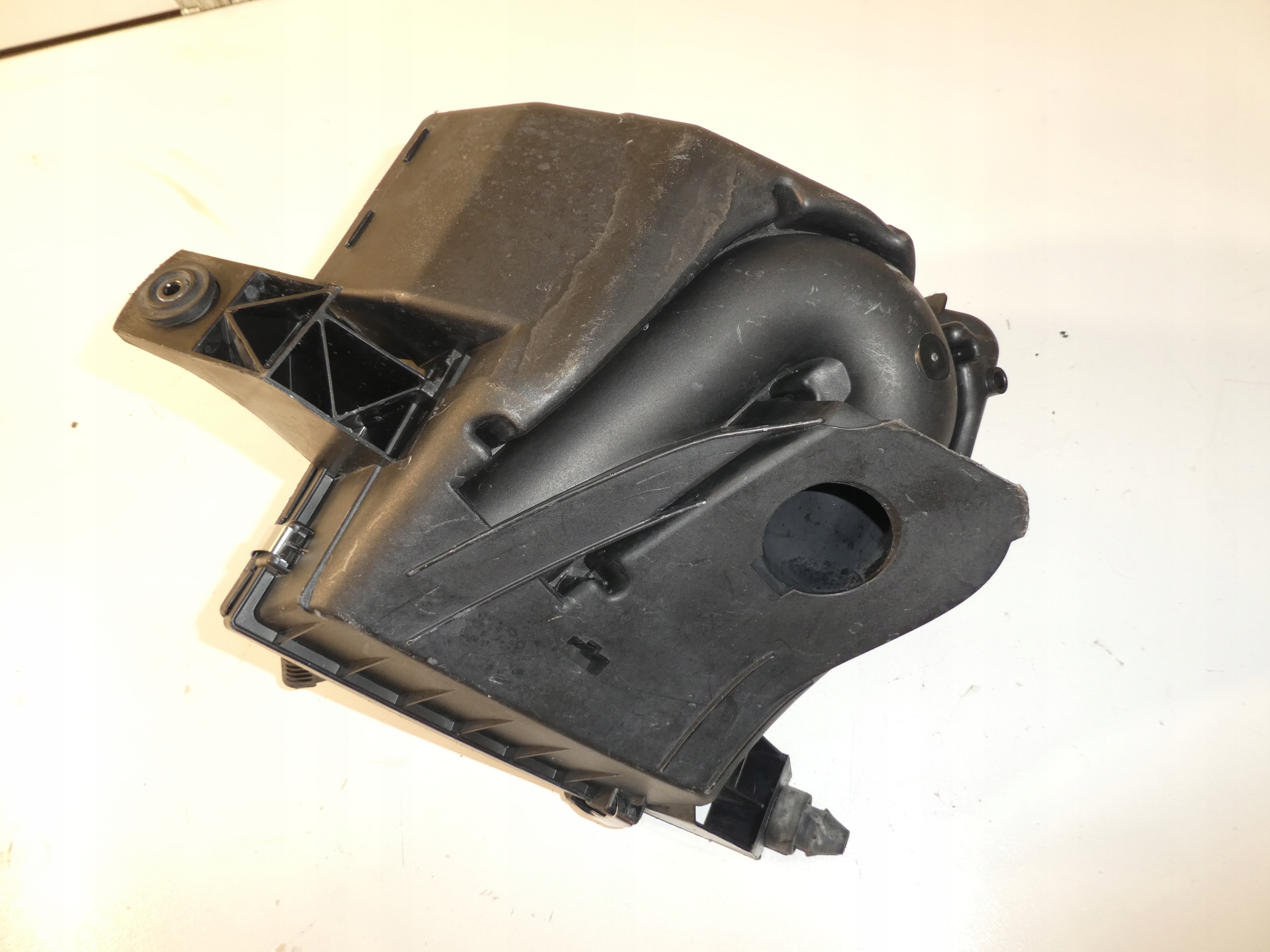 GEHÄUSE FILTER LUFT A6 C5 2.5 TDI 4B0133837F