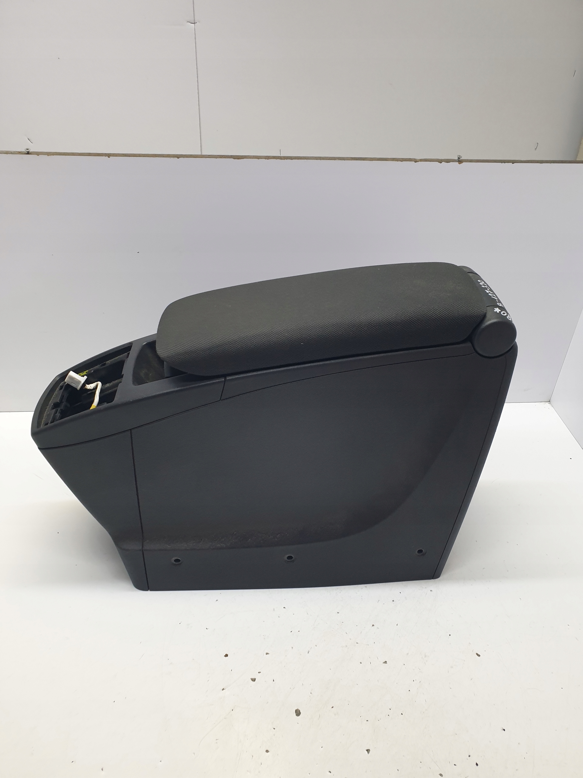 подлокотник renault SCENIC III 8127320