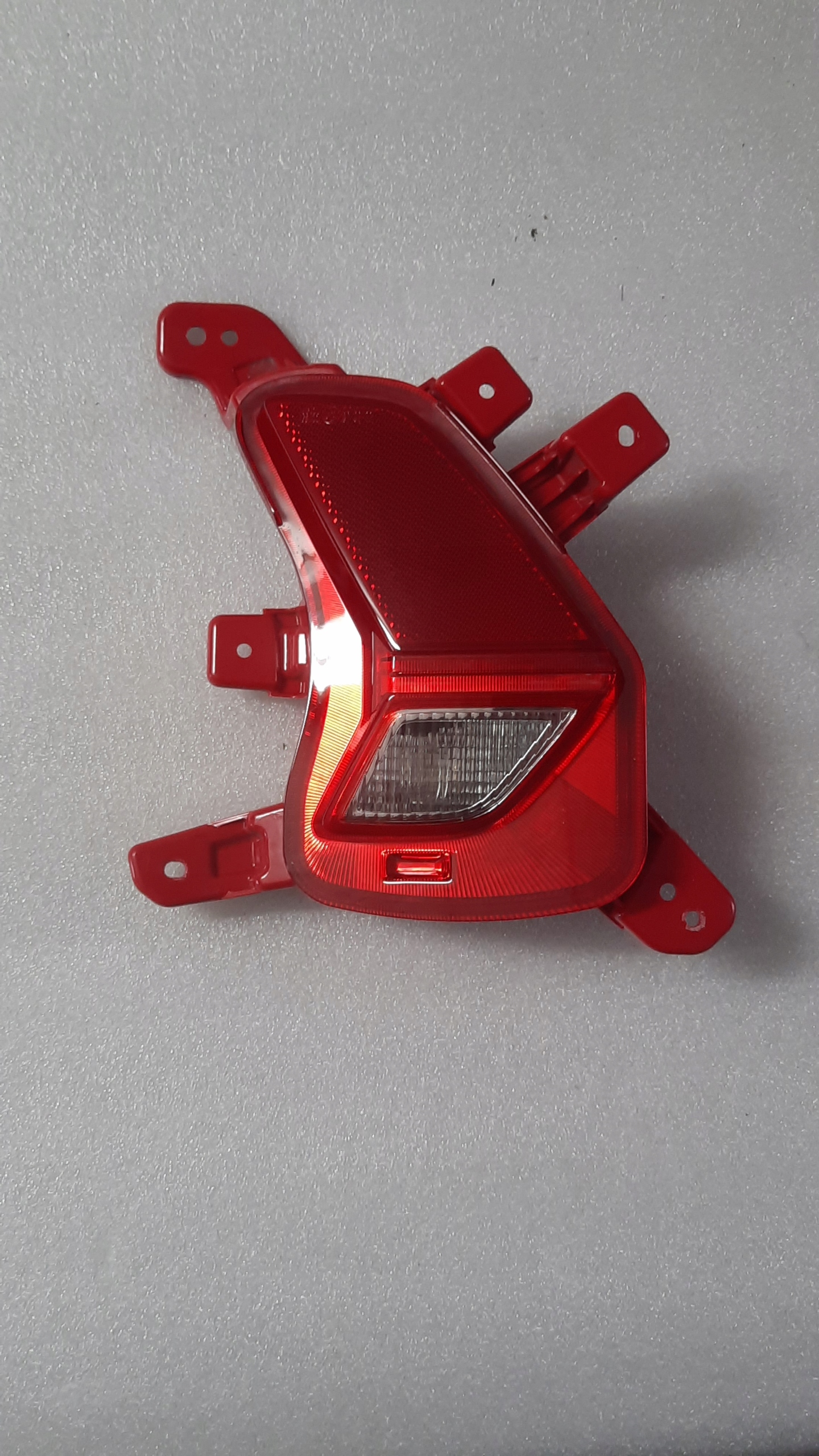 KIA NIRO LIFT LAMPA PRAWA TYŁ