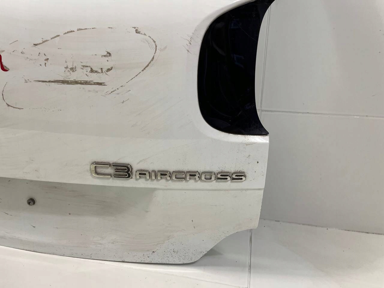 rear trunk door boot Citroen C3 Aircross 2019