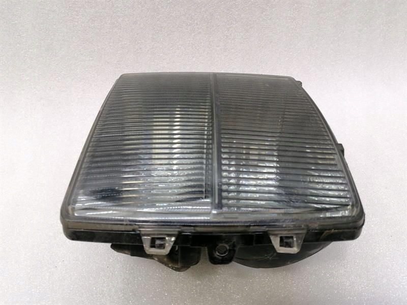 Cadillac STS LC3 левая передняя свет противотуманки 03-332-2008L Le