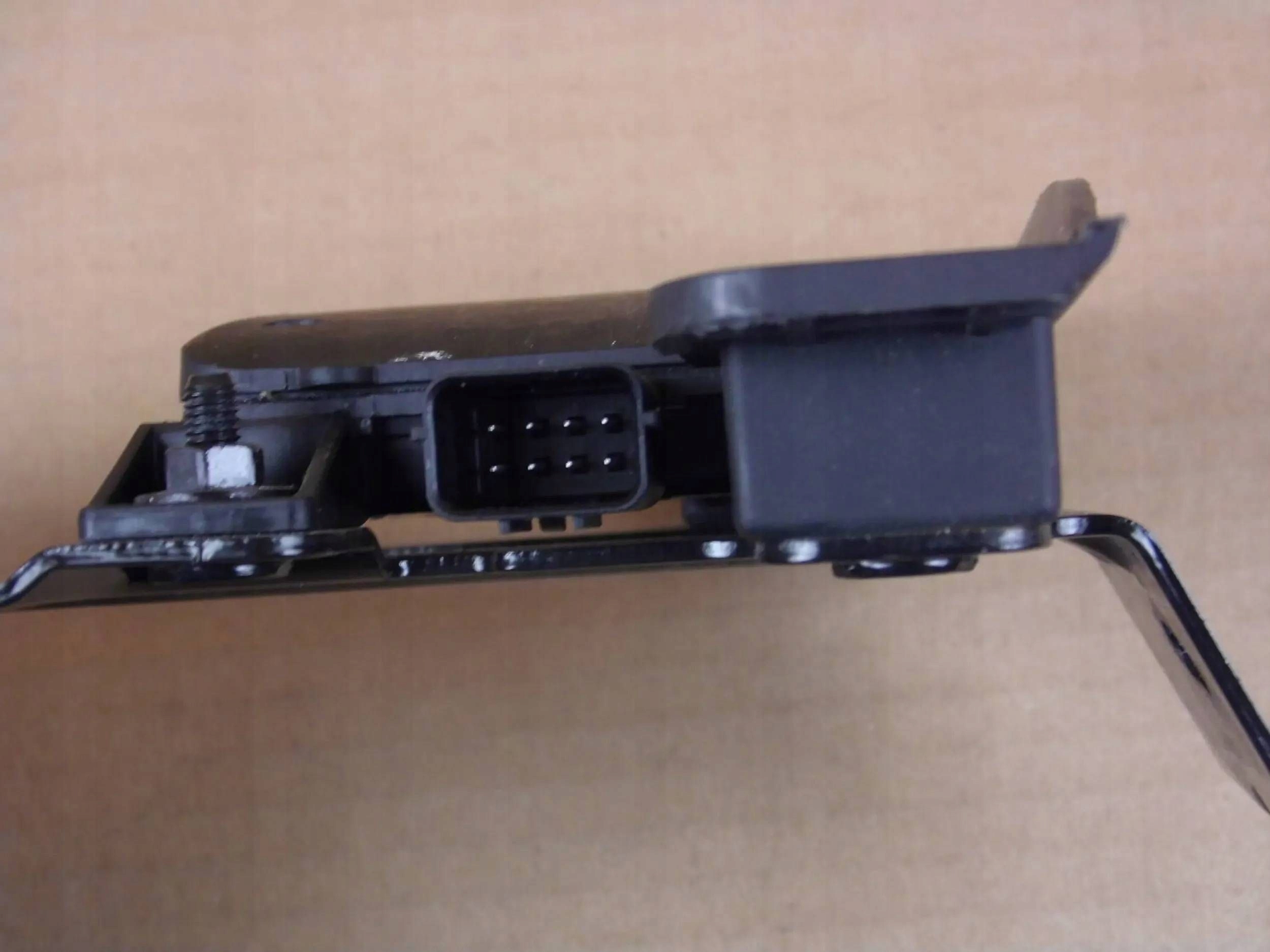 Kia Ceed III XCeed modulo sensor sensore martwego pola sinistra