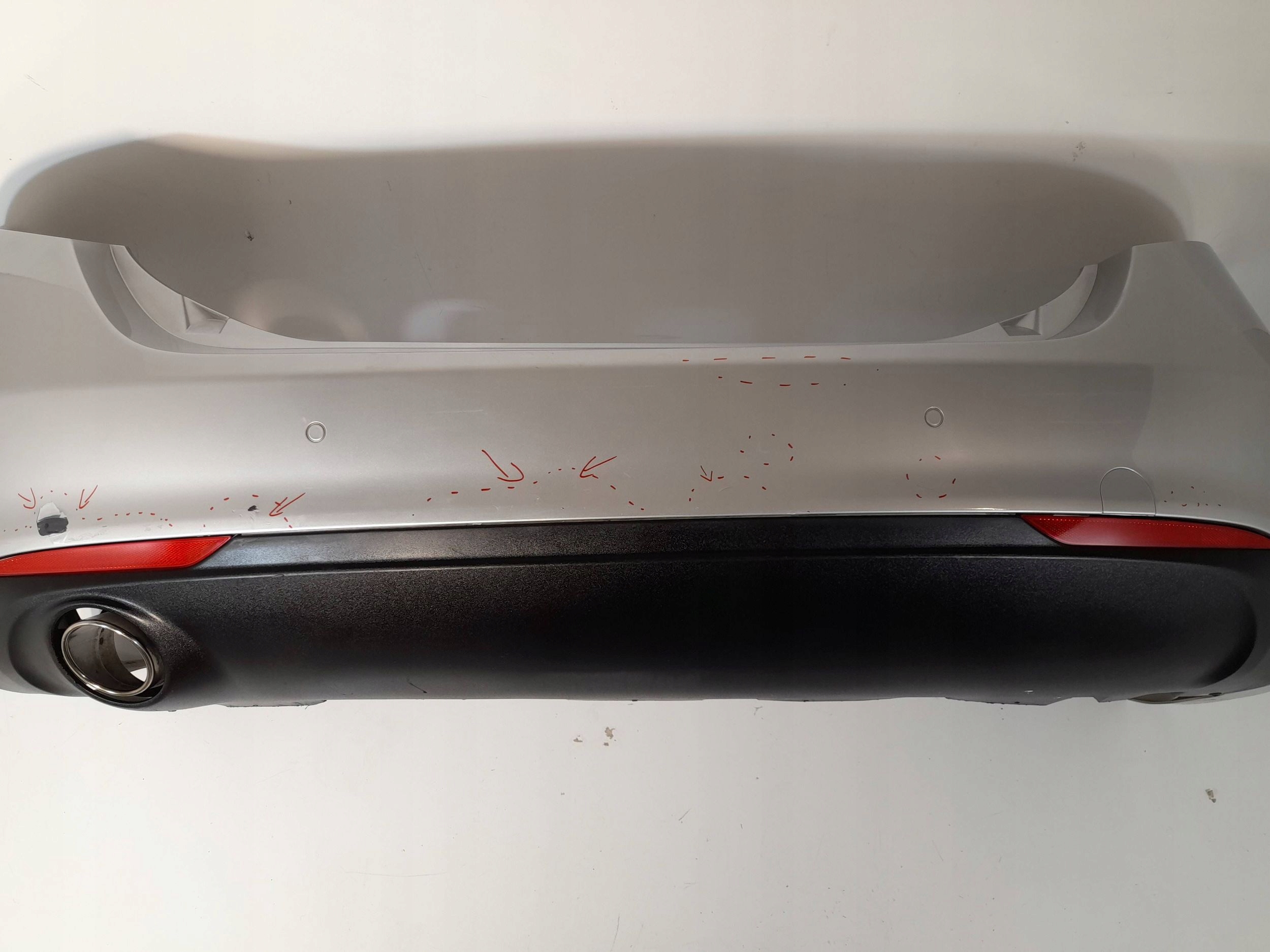 Alfa Romeo Giulia 2,2D bumper rear 4XPDC 50556565 (ZD161)