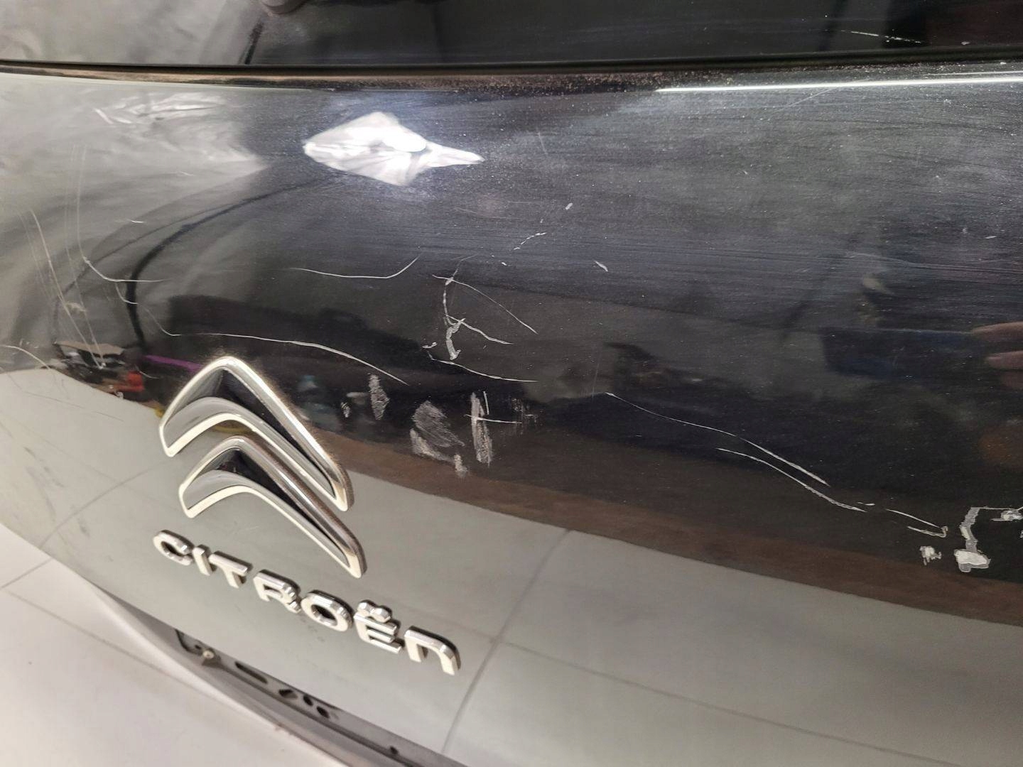 rear trunk door boot Citroen C3 Aircross 2019