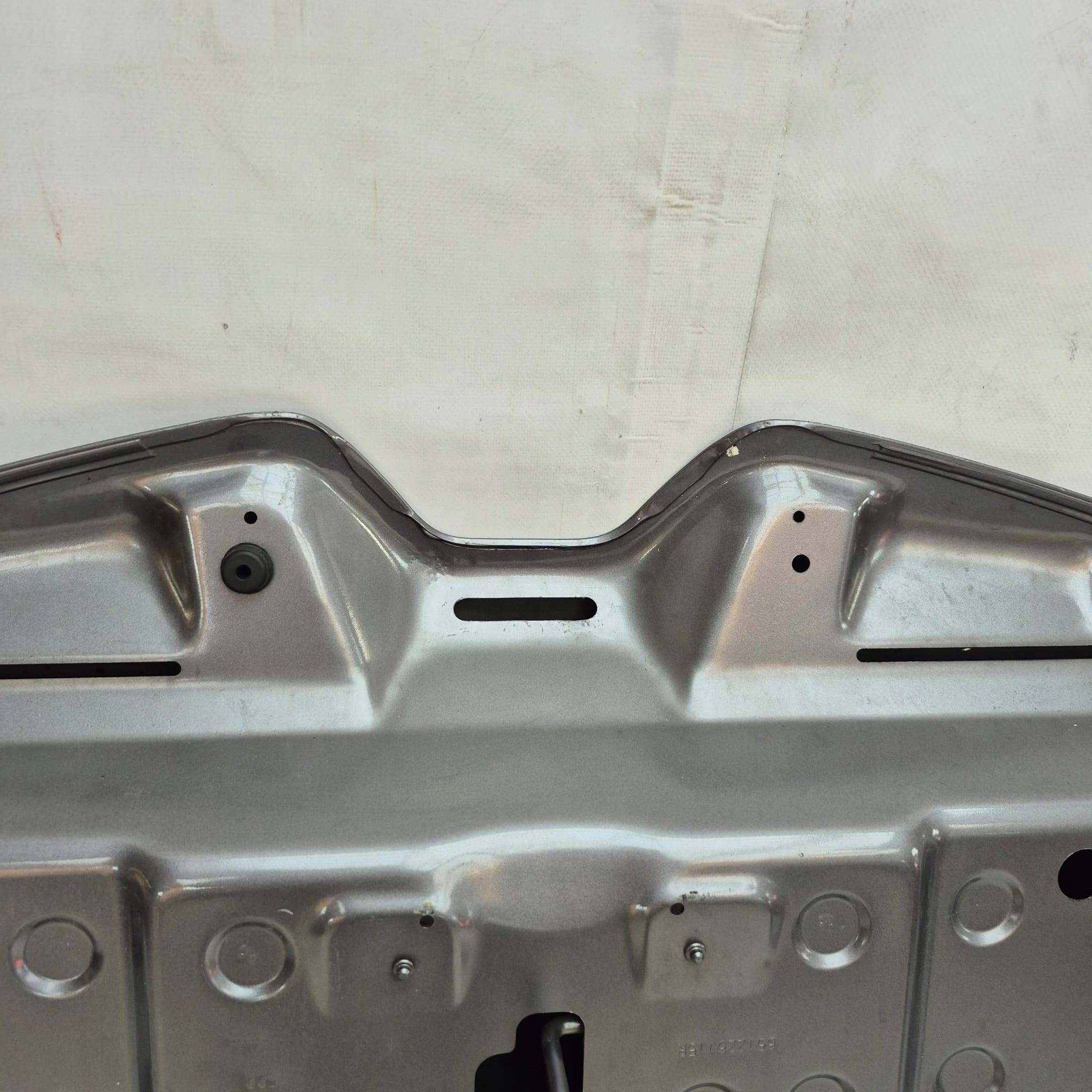 RENAULT CAPTUR e 13-19 Cofano