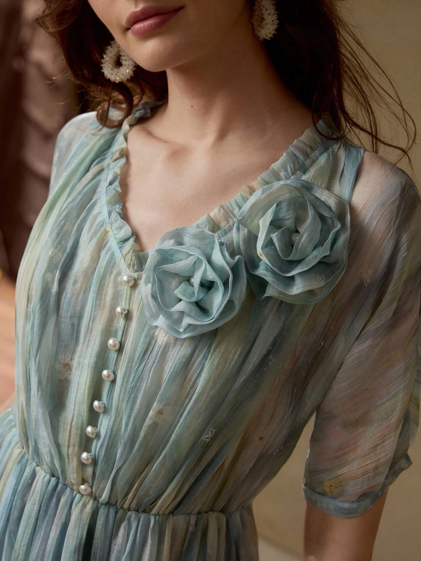 Šaty Ombre Maxi Koktejlové S Výstřihem Do V Motf S 36