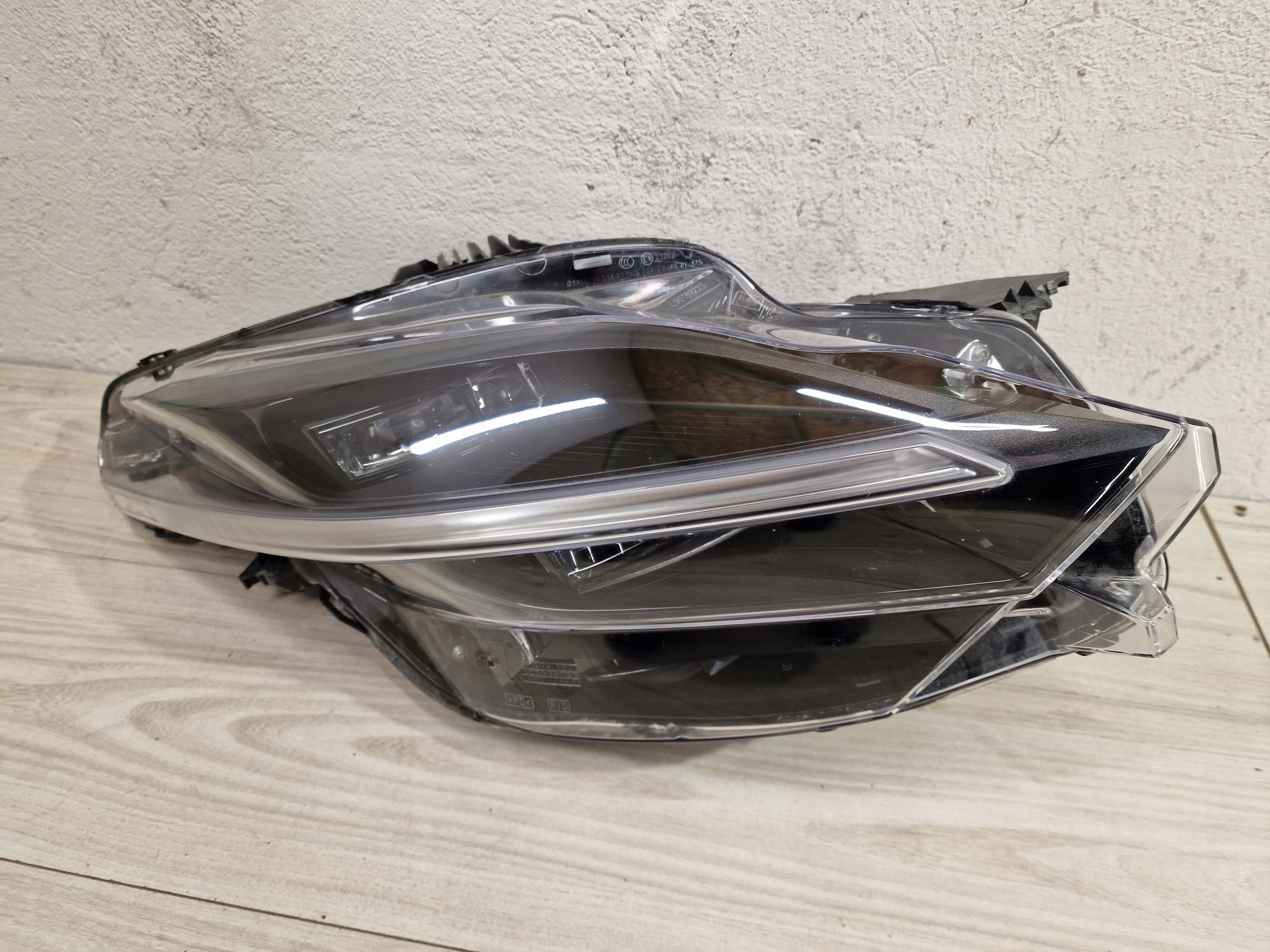 ФЕРРАРИ РОМА ФАРА ПРАВА ПЕРЕД 904370