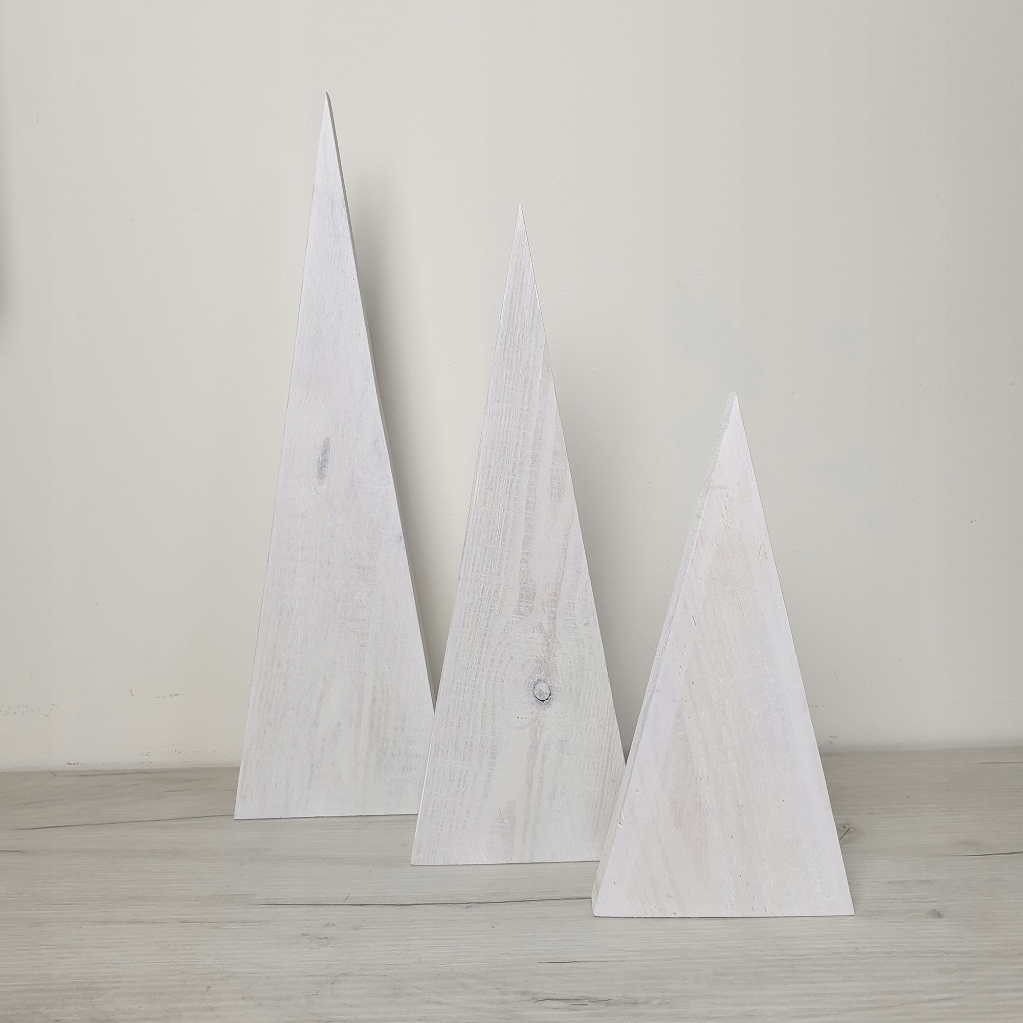 DREWNIANE CHOINKI LITE DREWNO OZDOBY Białe Kolor biały