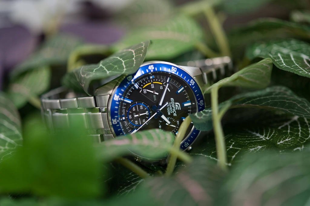 MĘSKI ZEGAREK CASIO EFV-540D-1A2VUEF EDIFICE 100M Zawiera baterie tak