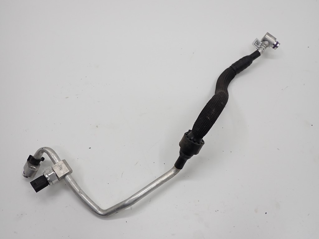9J1820249J 4M0959603C - ШЛАНГ ДЛЯ КОНДИЦІОНЕРА PORSCHE TAYCAN TURBO S 20R