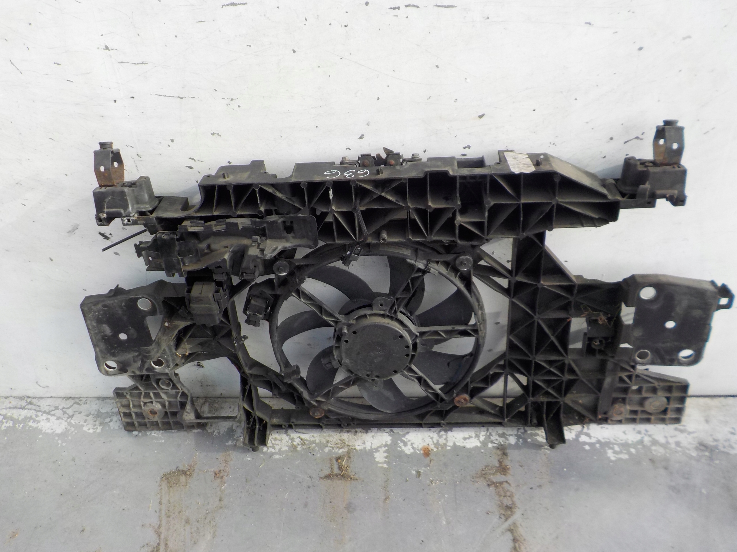 636 RENAULT SCENIC III support panel for radiators pillar iron