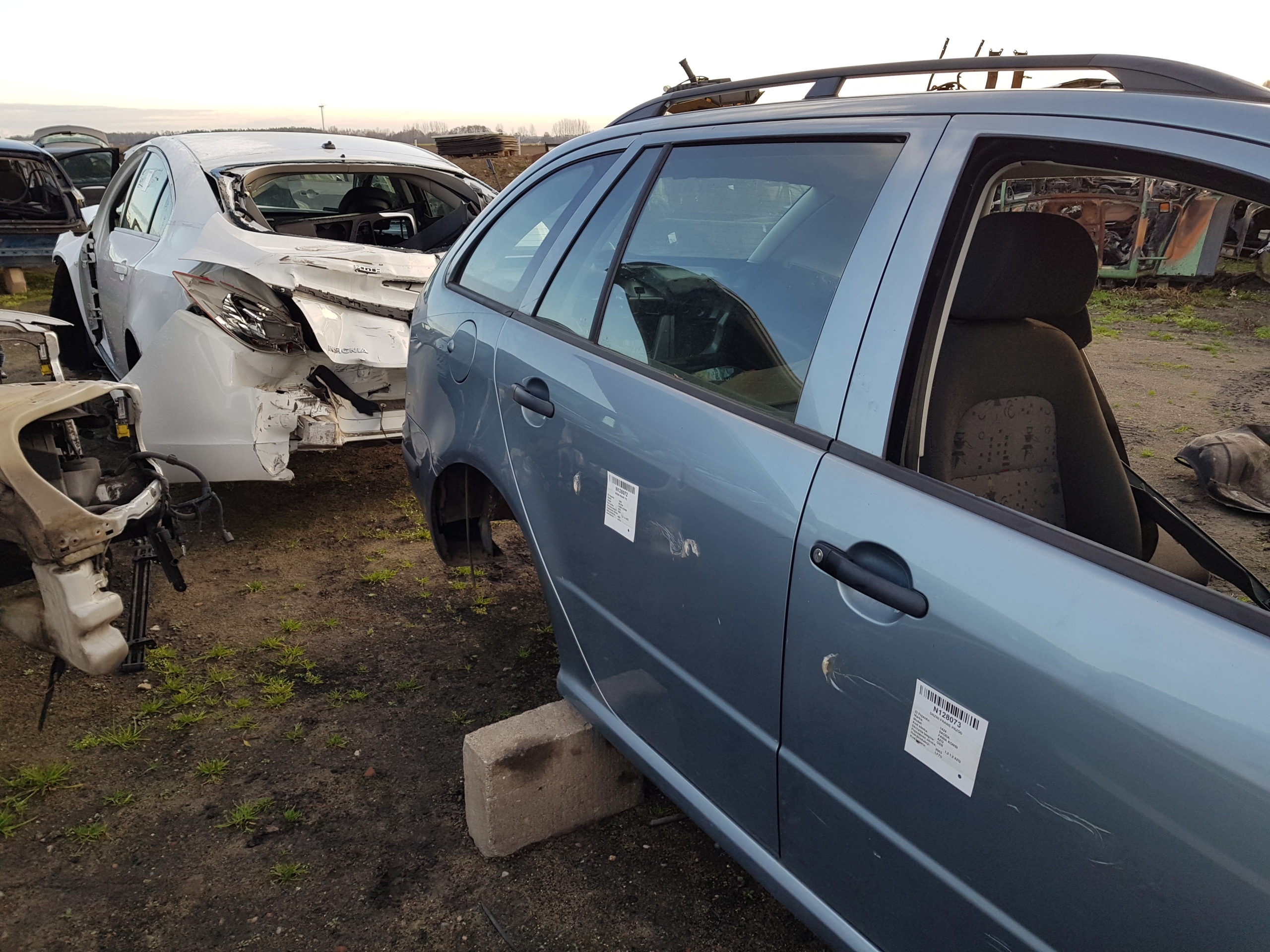 Tür rechts heck LF7U SKODA FABIA KOMBI