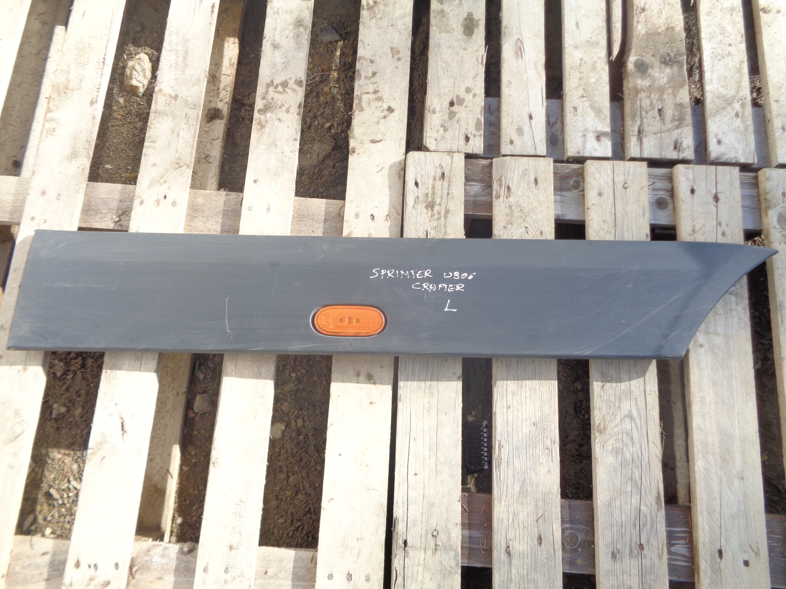 MERCEDES SPRINTER W906 moulding left A9066901382